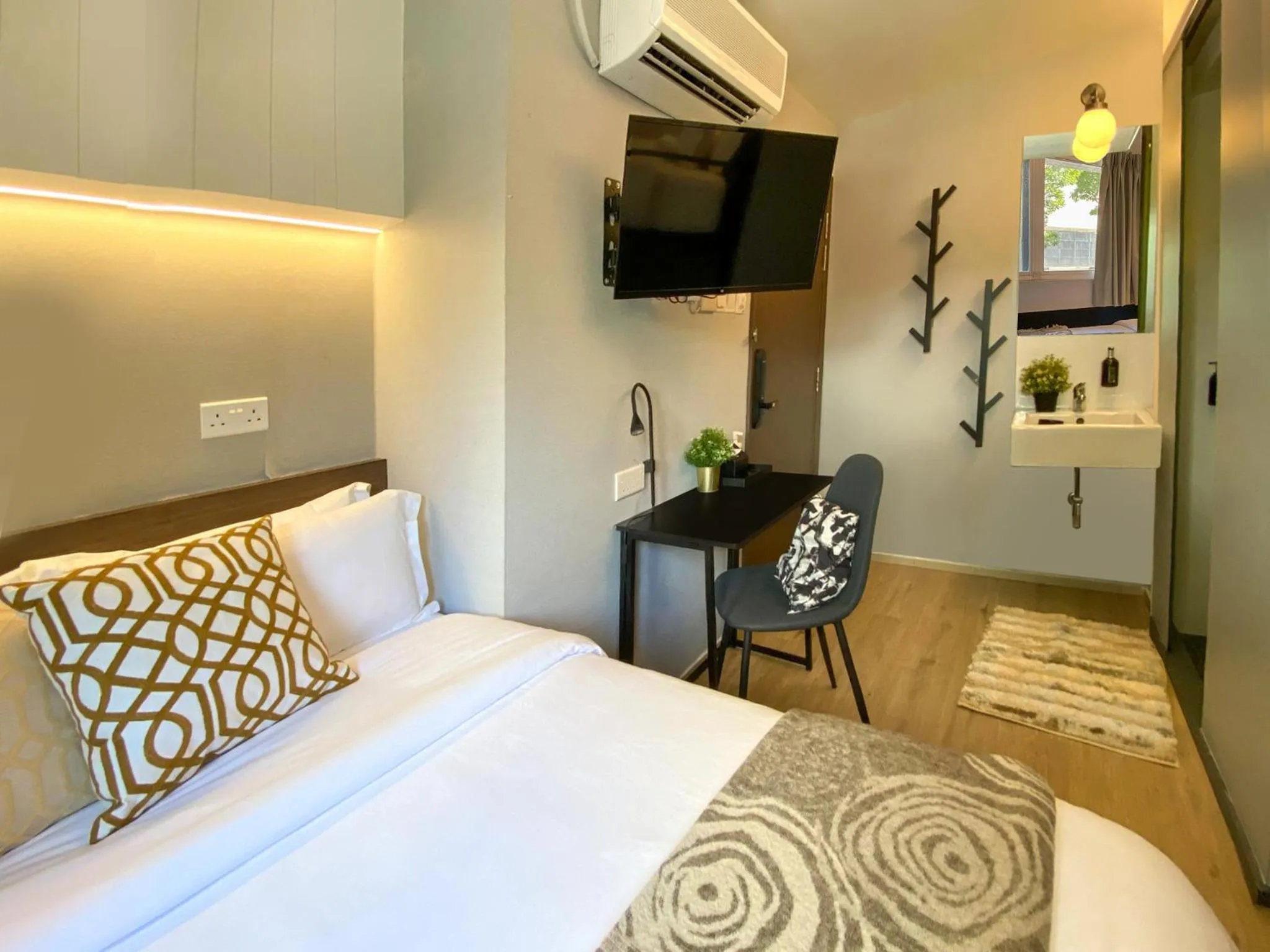 TV and multimedia in ST Signature Bugis Beach, SHORT OVERNIGHT, 12 Hours, check in 7PM or 9PM