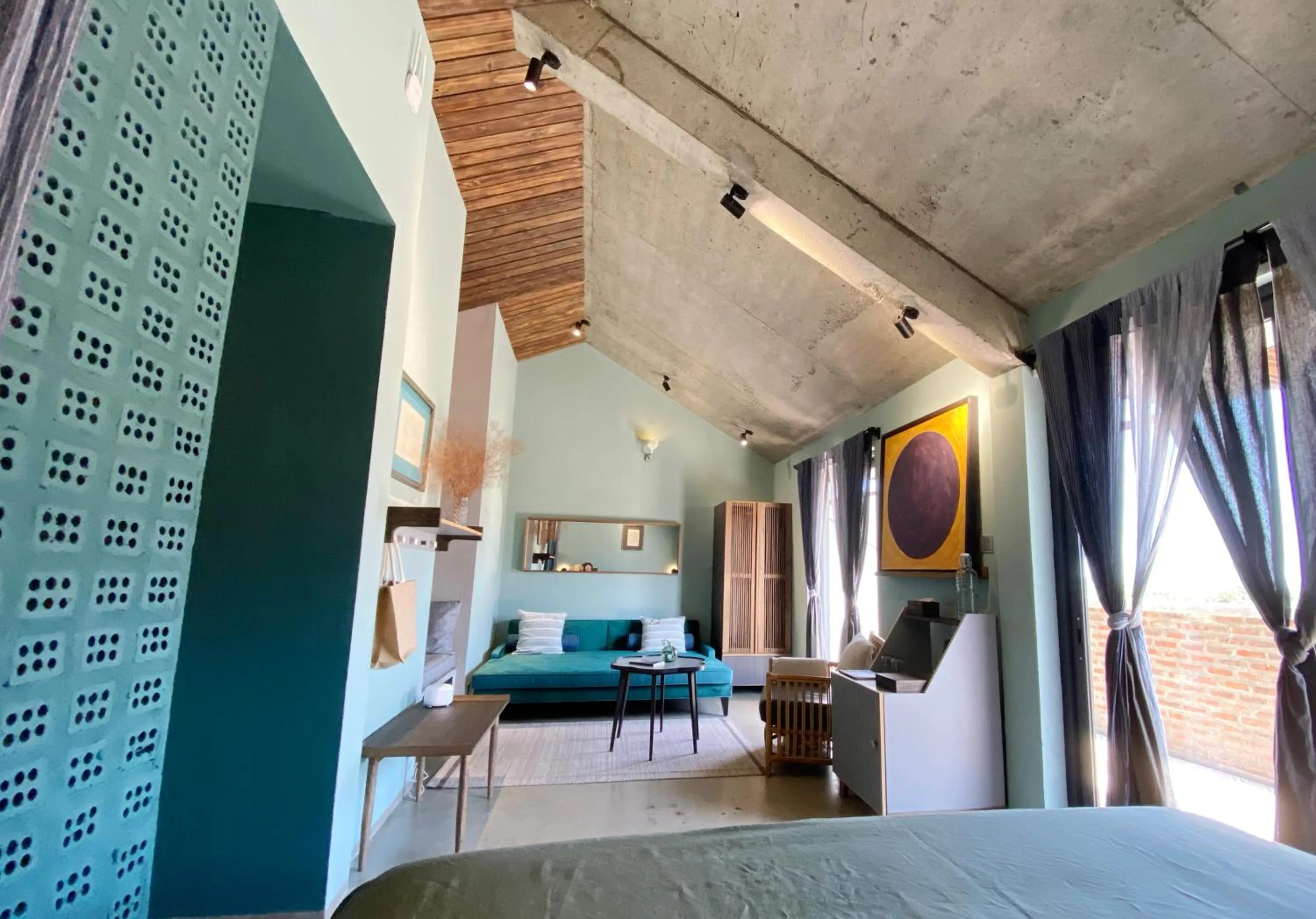 Photo of the whole room, Bed in Kaia Gallery Hotel Hoi An