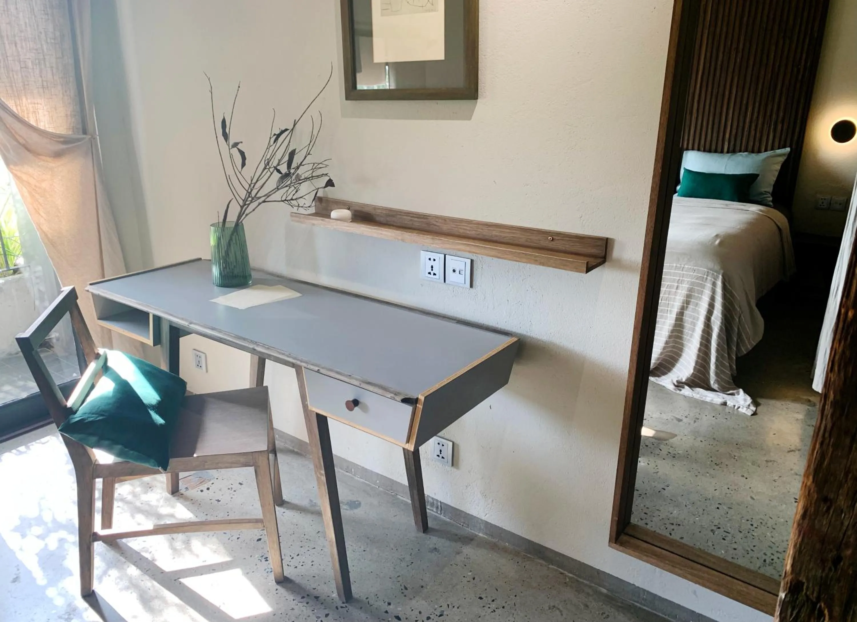 hair dresser in Kaia Gallery Hotel Hoi An