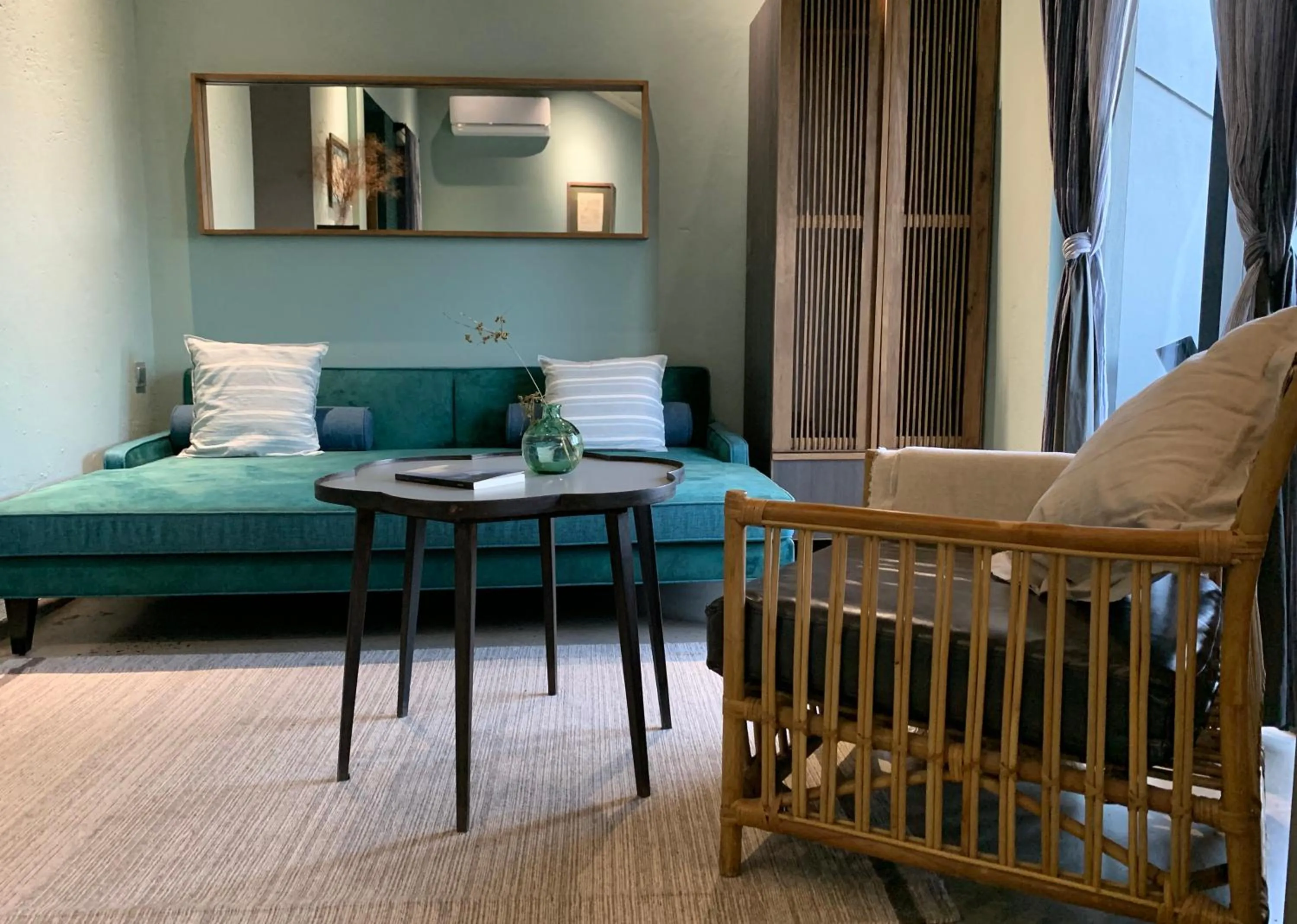 hair dresser in Kaia Gallery Hotel Hoi An