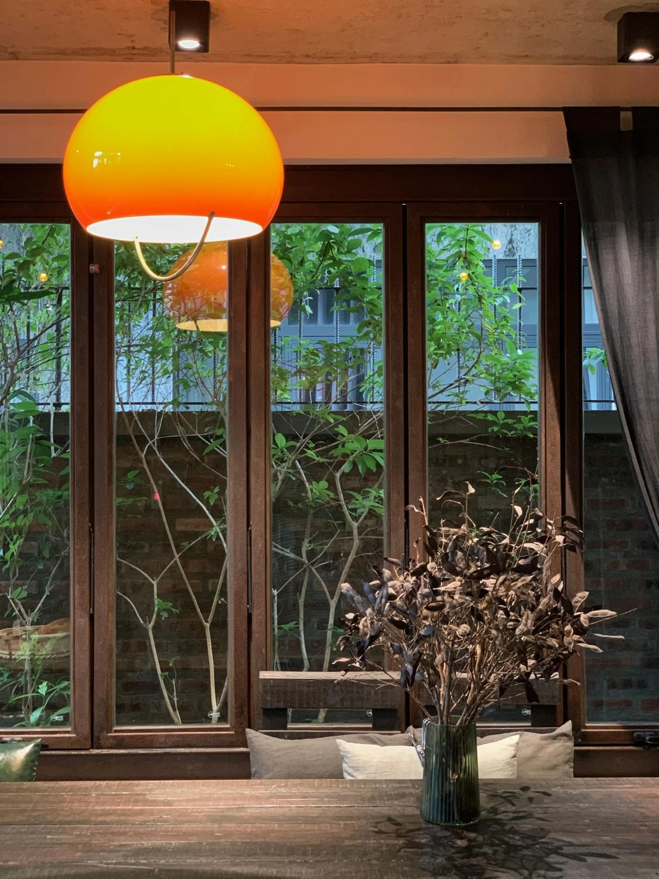 Communal lounge/ TV room in Kaia Gallery Hotel Hoi An