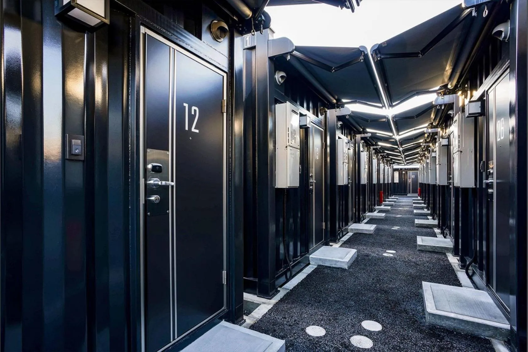 Property building in HOTEL R9 The Yard Yuki