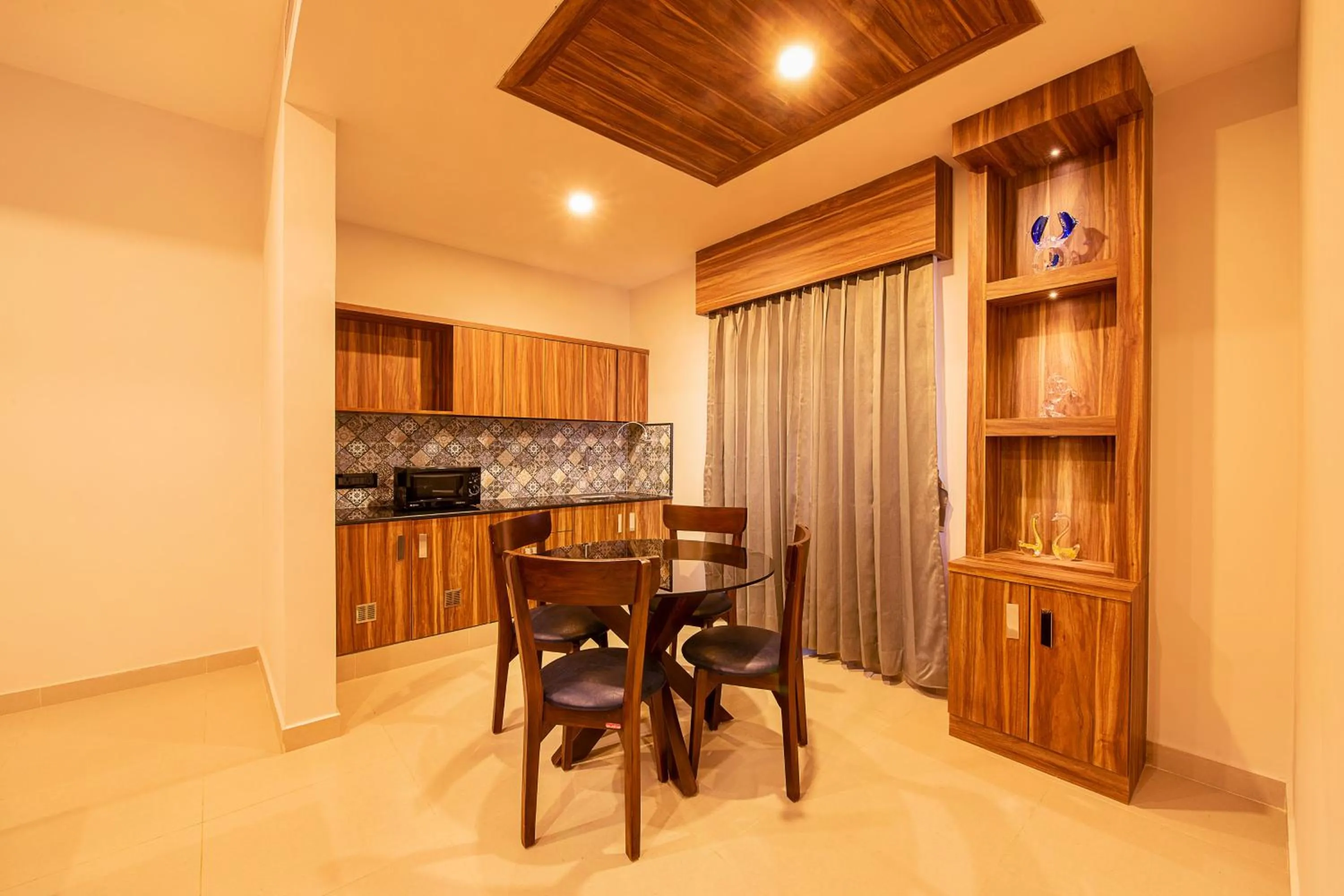 Dining area in Hometown Galleria Manipal