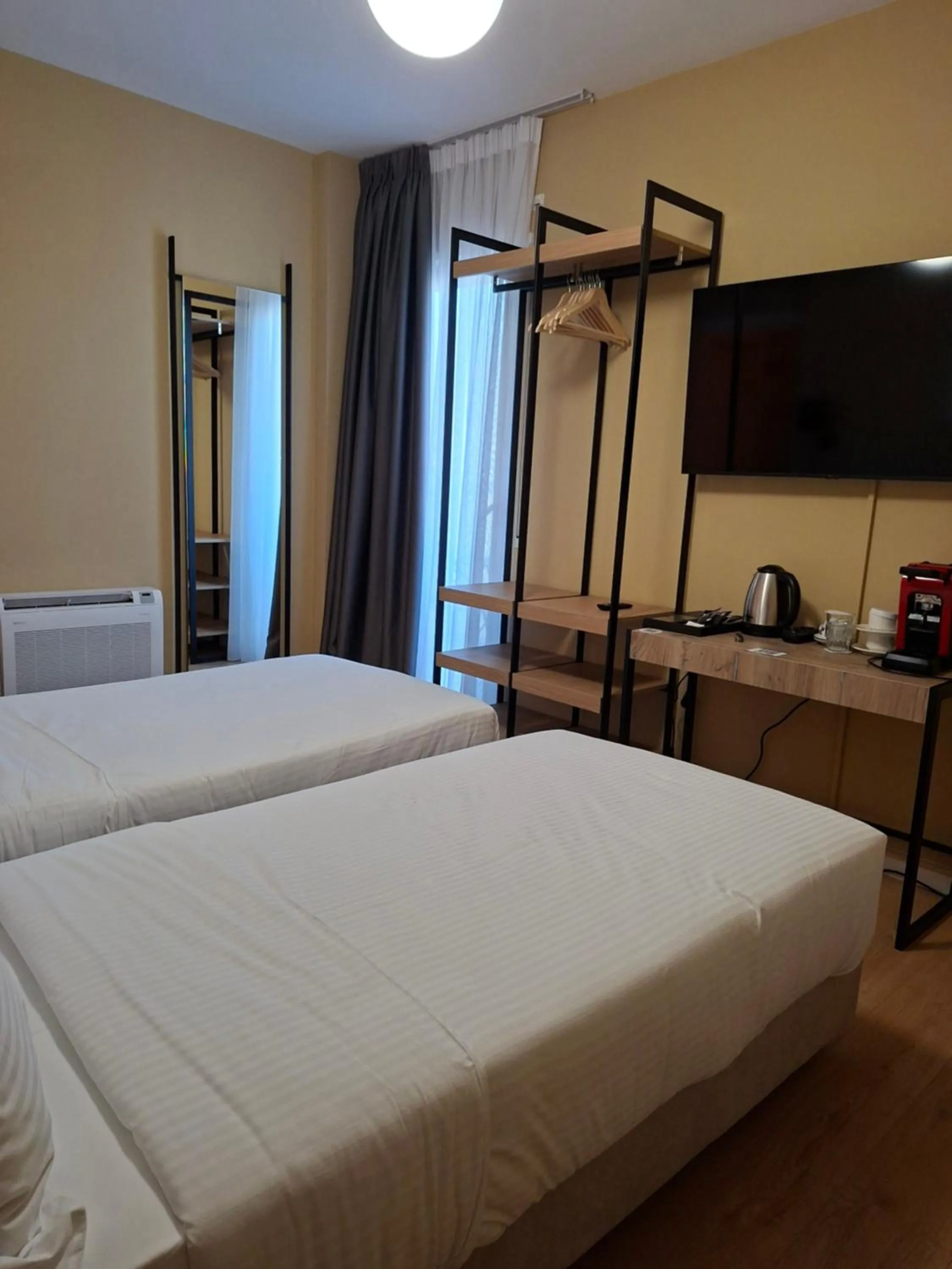 Bedroom, Bed in Mulaj Hotel