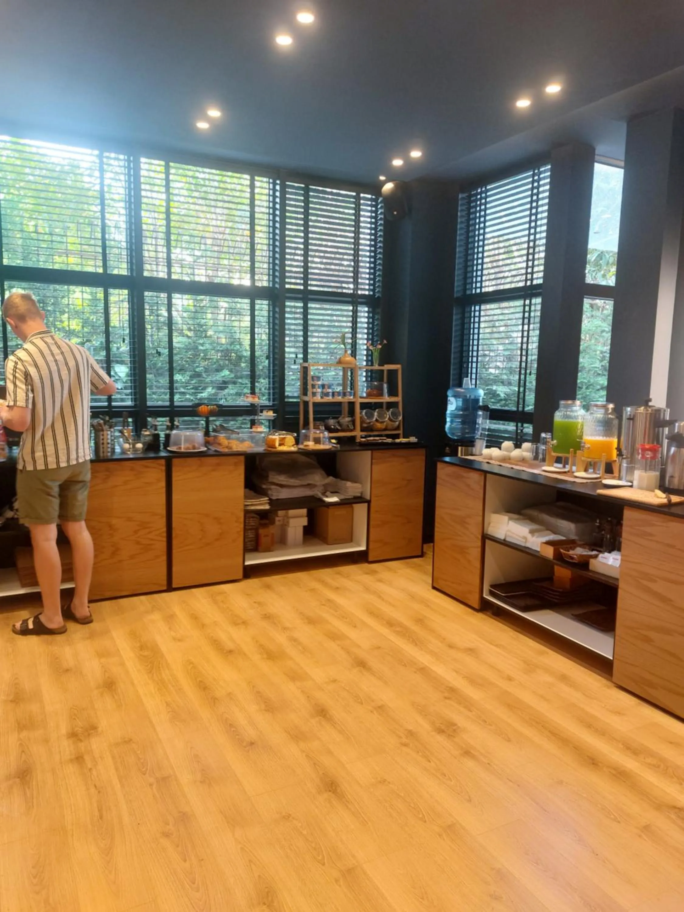 Restaurant/places to eat in Mulaj Hotel