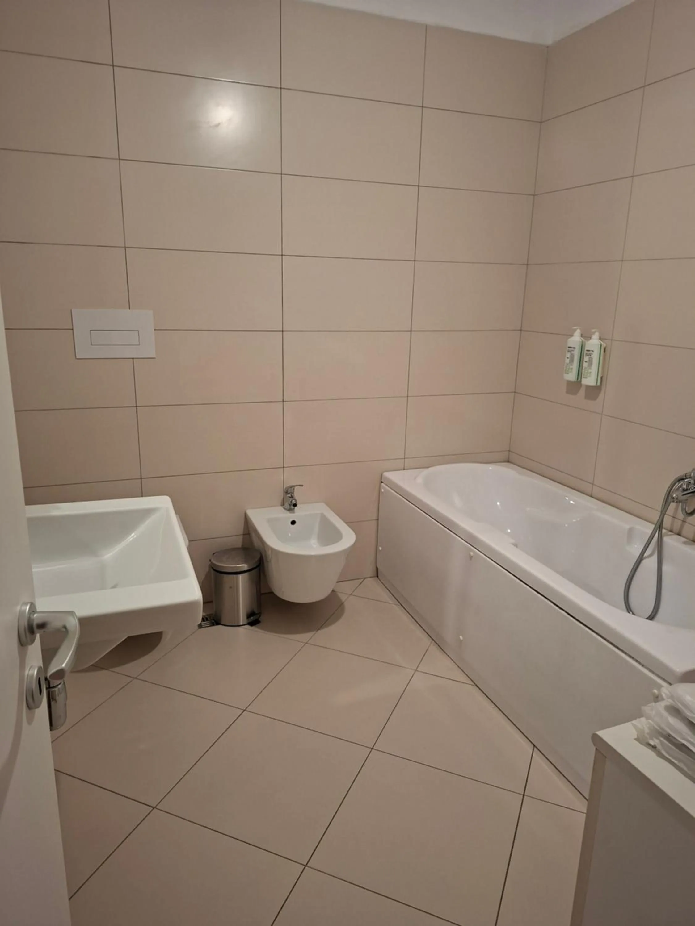 Bathroom in Mulaj Hotel