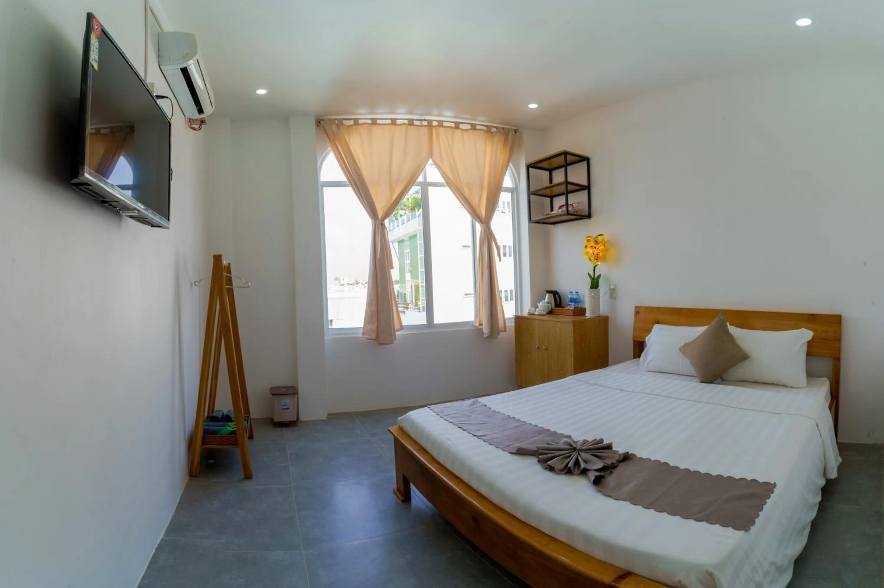 Communal lounge/ TV room, Bed in Mekong 69 Hostel