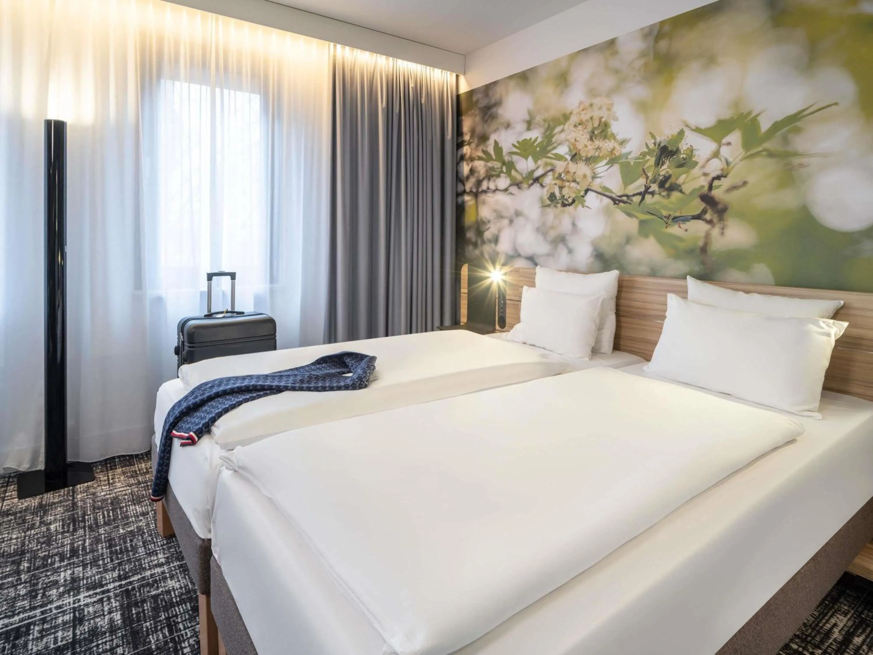 Bedroom, Bed in Novotel Suites Wien City Donau