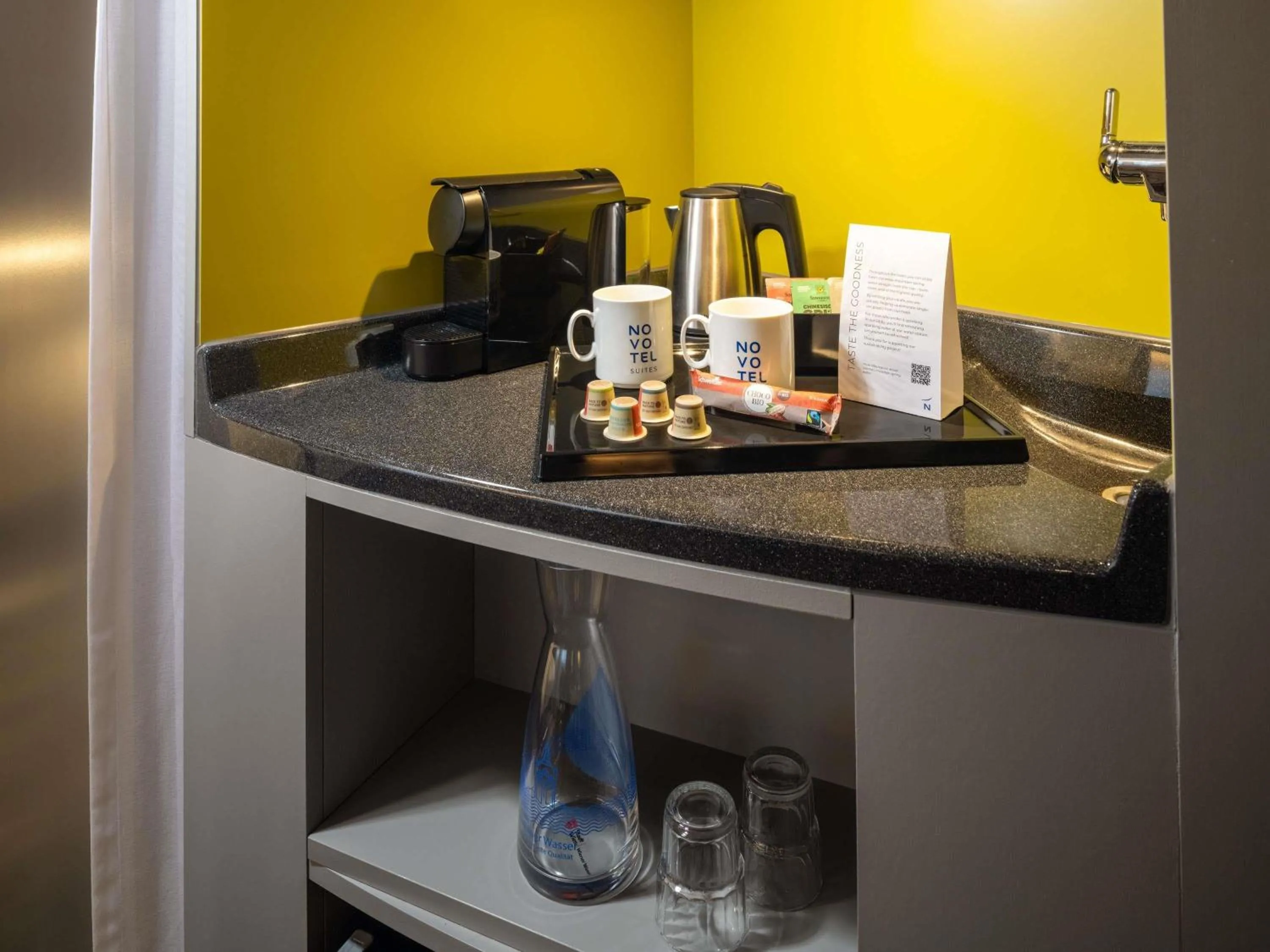 Bedroom in Novotel Suites Wien City Donau