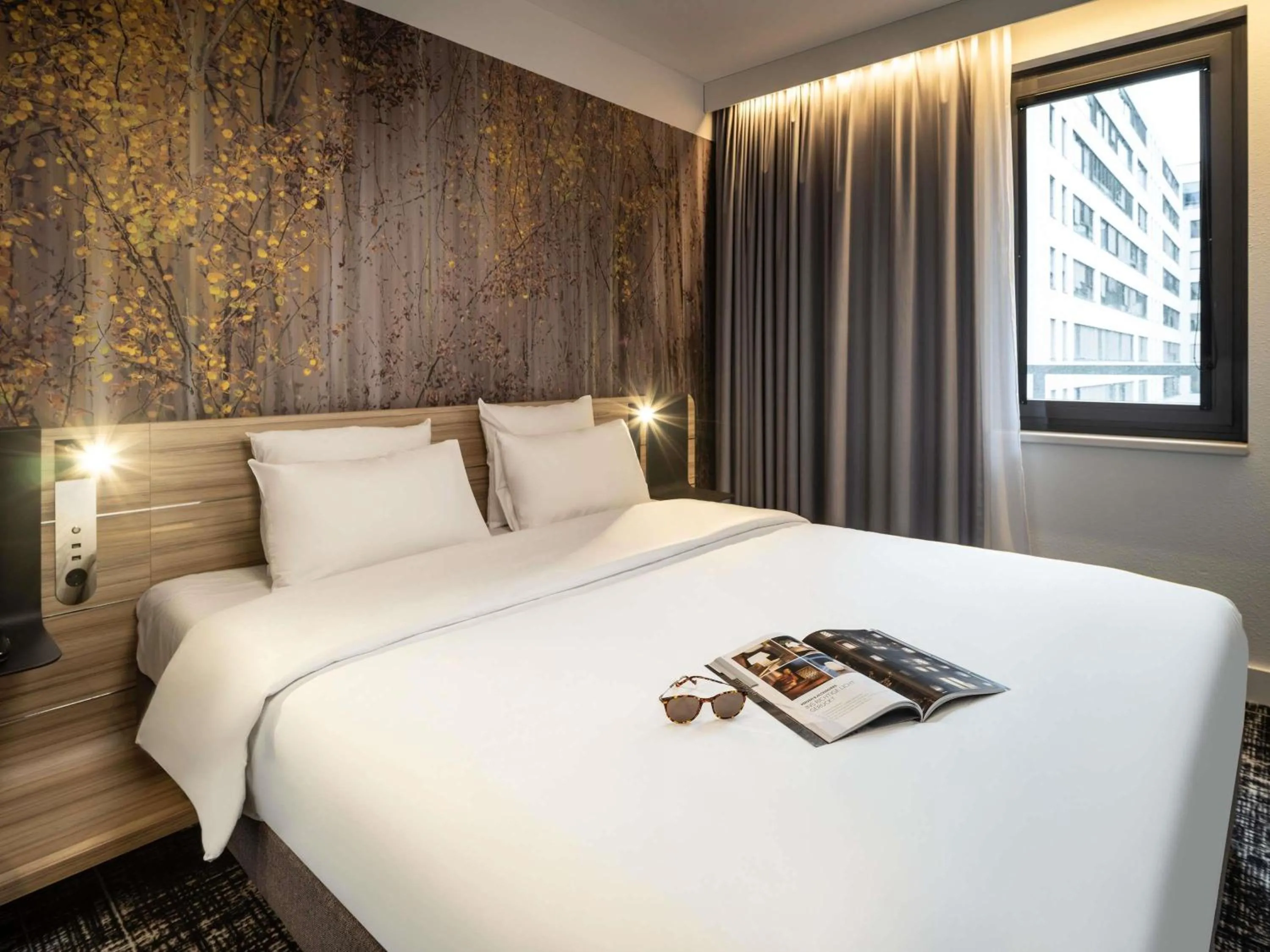 Bedroom, Bed in Novotel Suites Wien City Donau