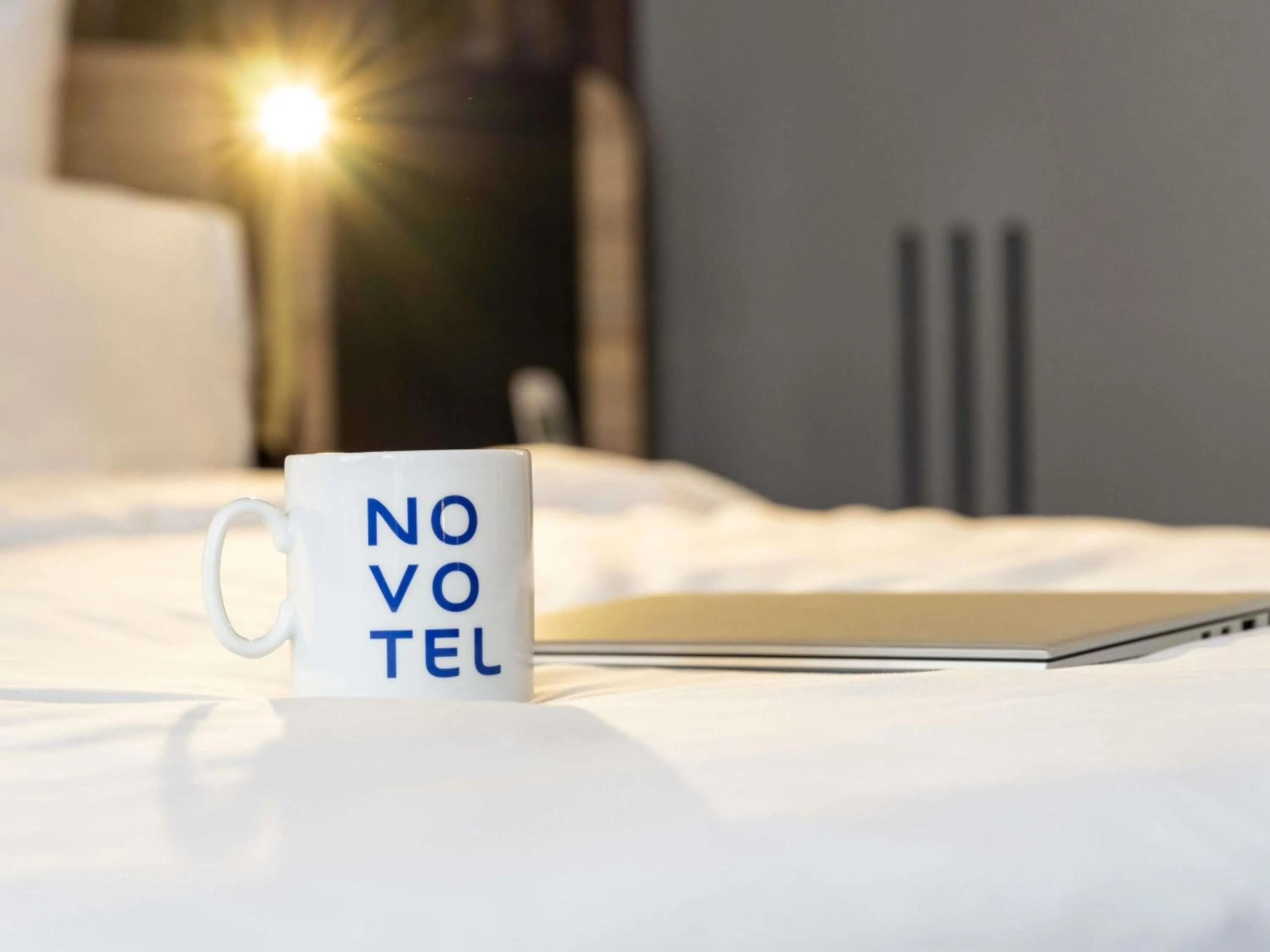 Bedroom, Bed in Novotel Suites Wien City Donau