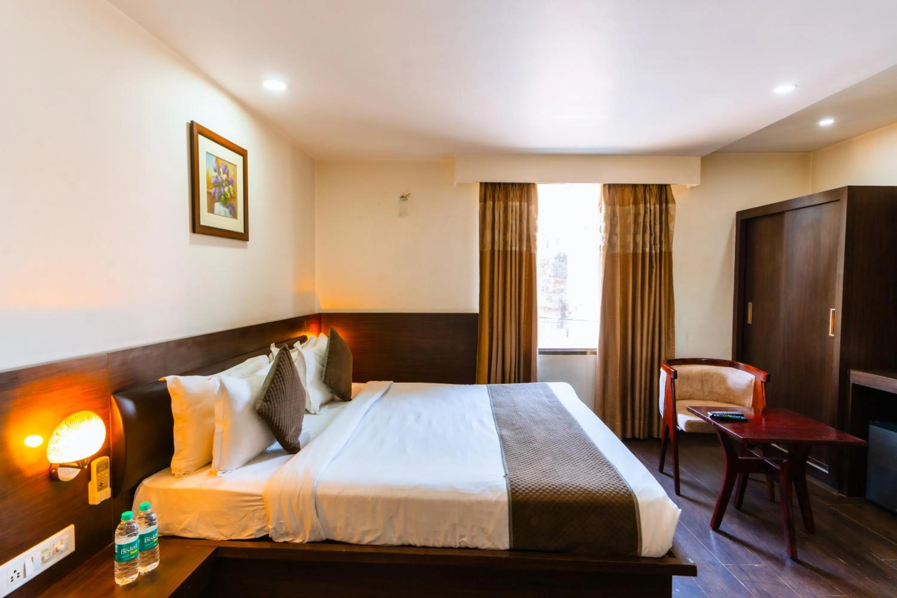 Photo of the whole room in Hotel Krishna by KeyMagics