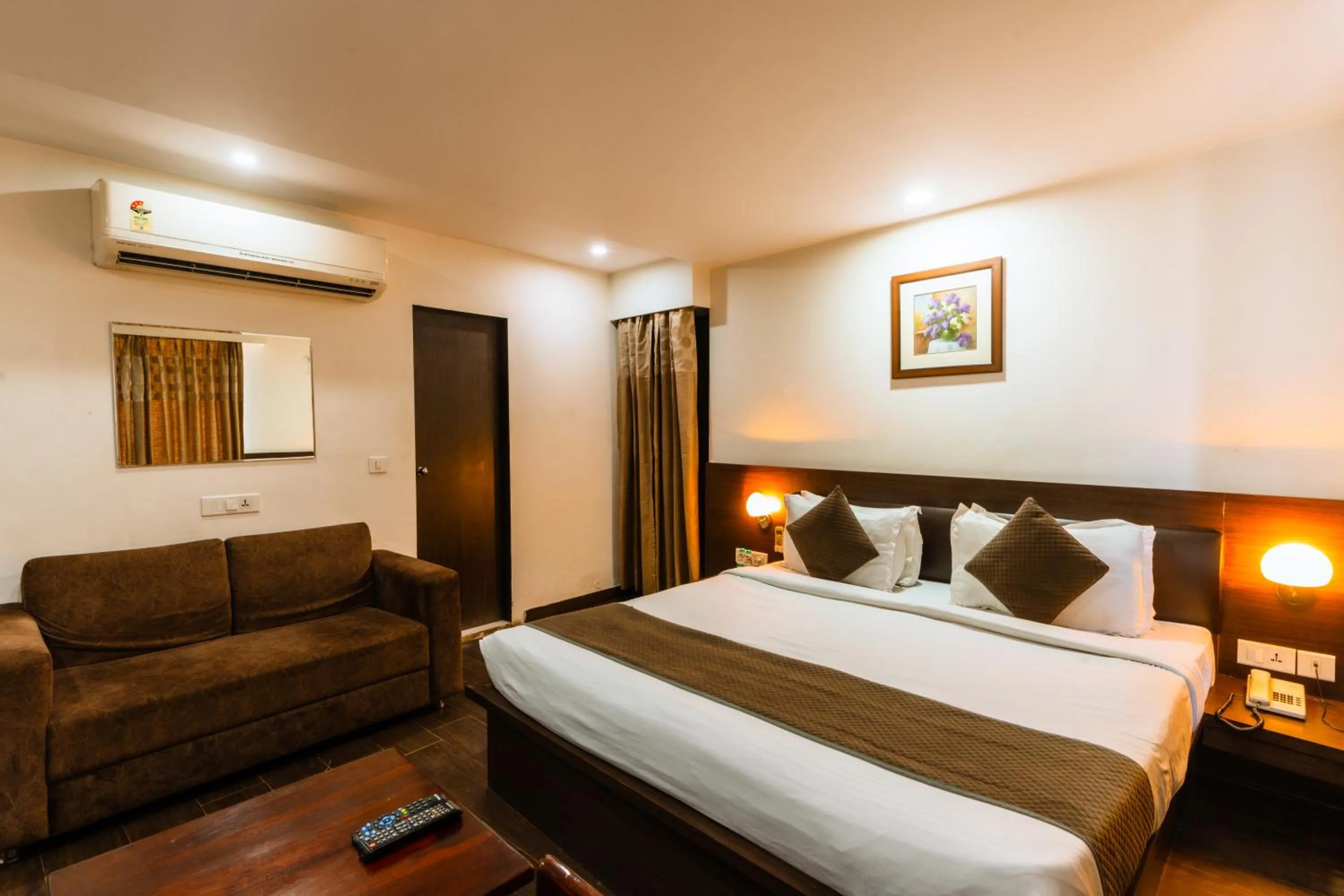 Photo of the whole room in Hotel Krishna by KeyMagics