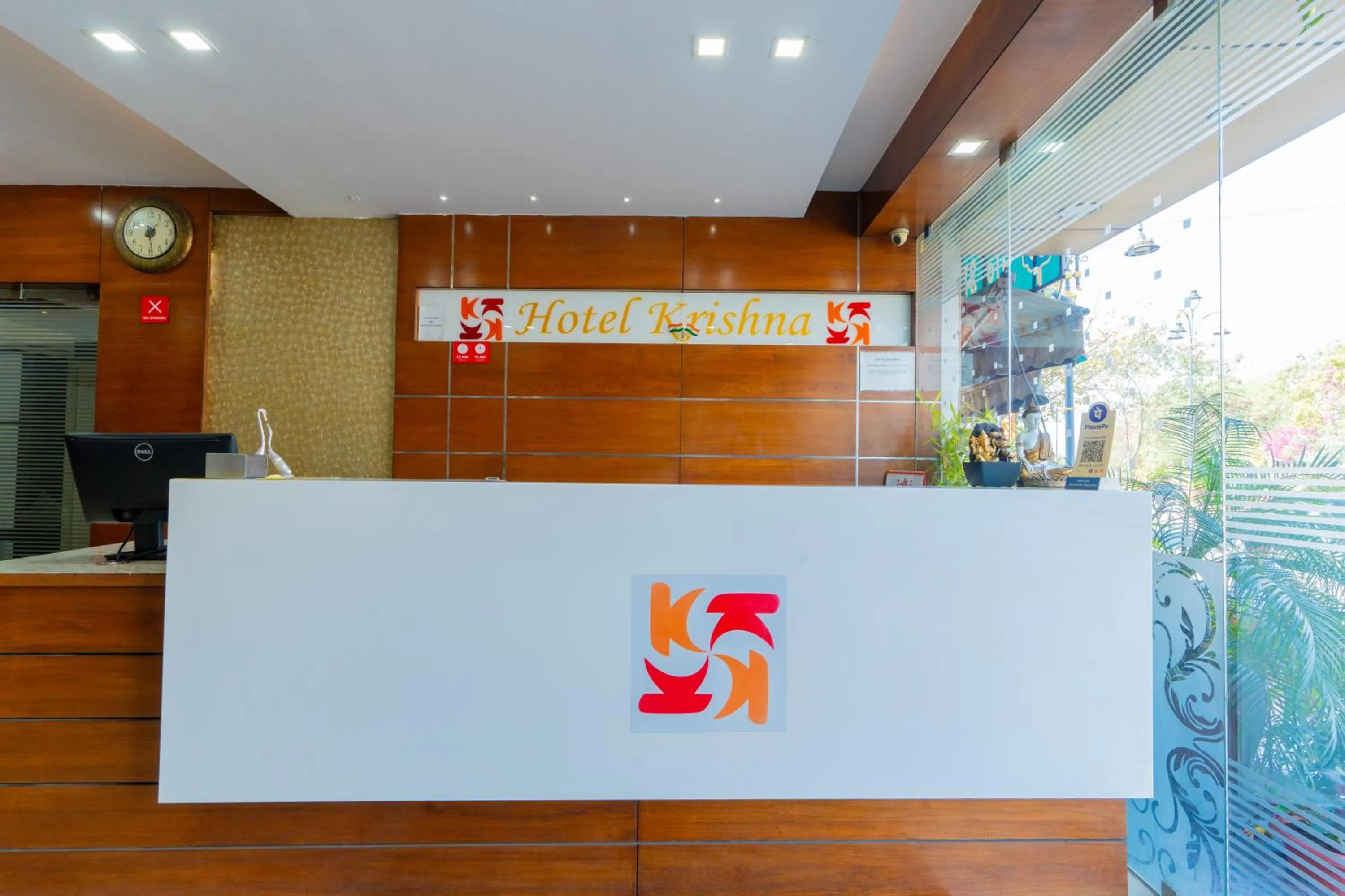 Lobby or reception in Hotel Krishna by KeyMagics