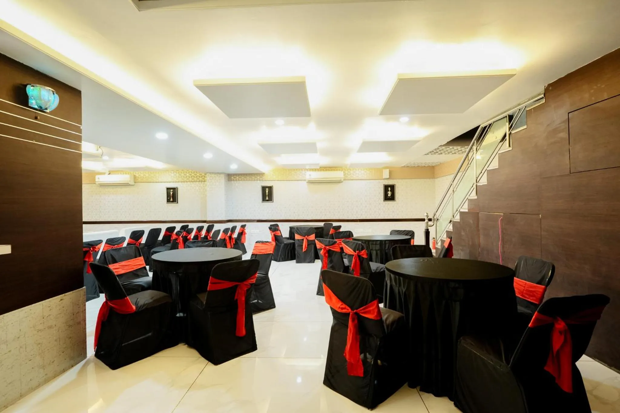 Banquet/Function facilities in Hotel Krishna by KeyMagics