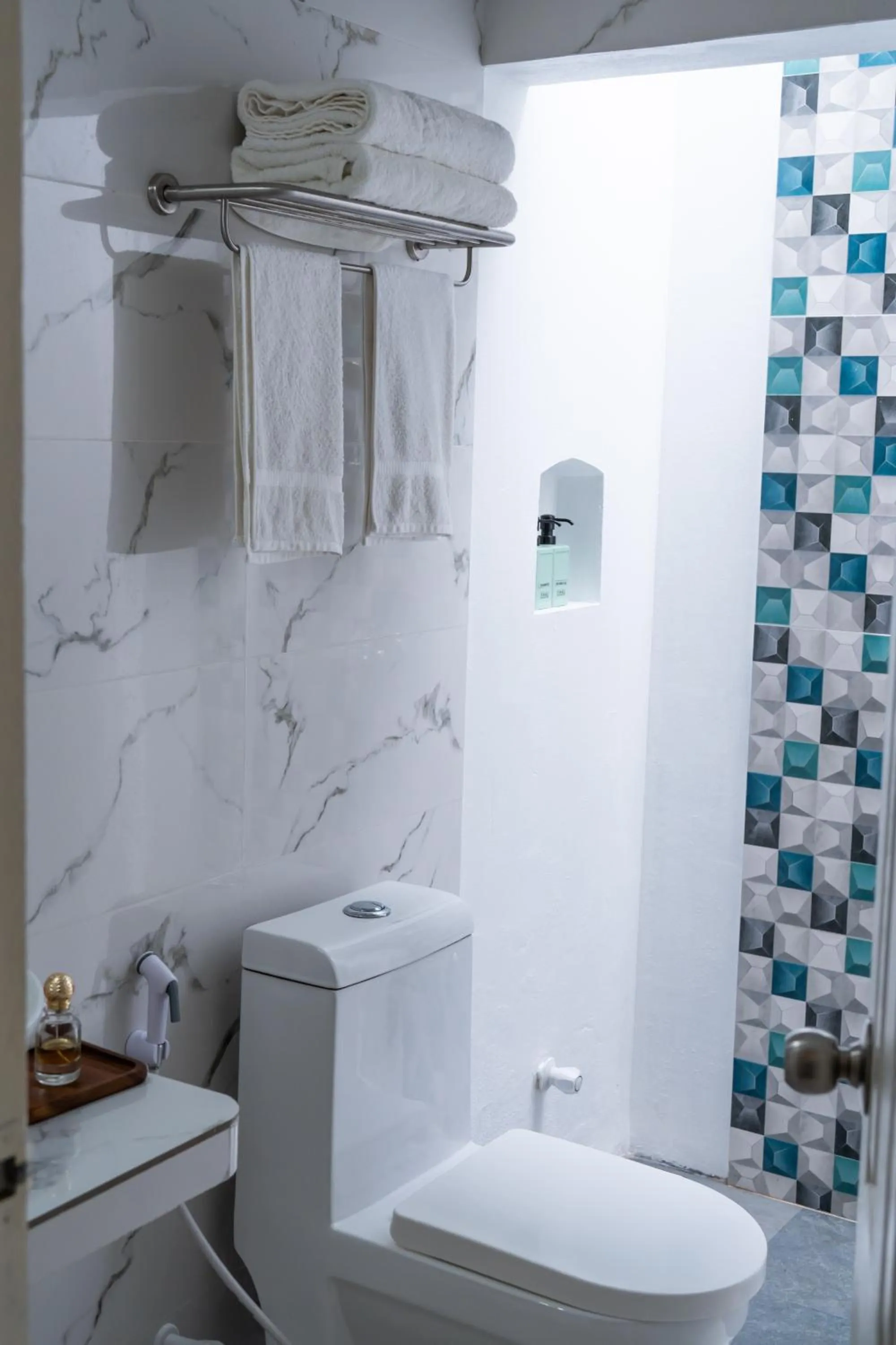 Vaali Maldives Island Escapes & Dive