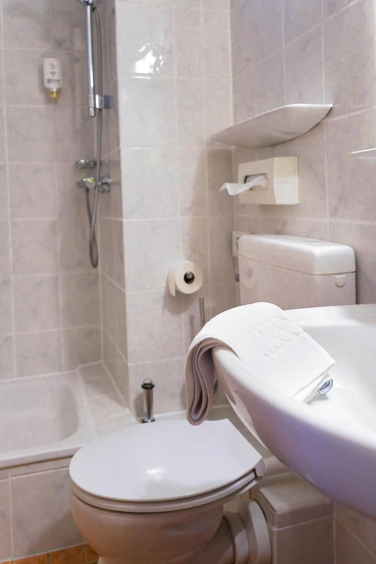 Shower in Frühstückspension Christinenhof