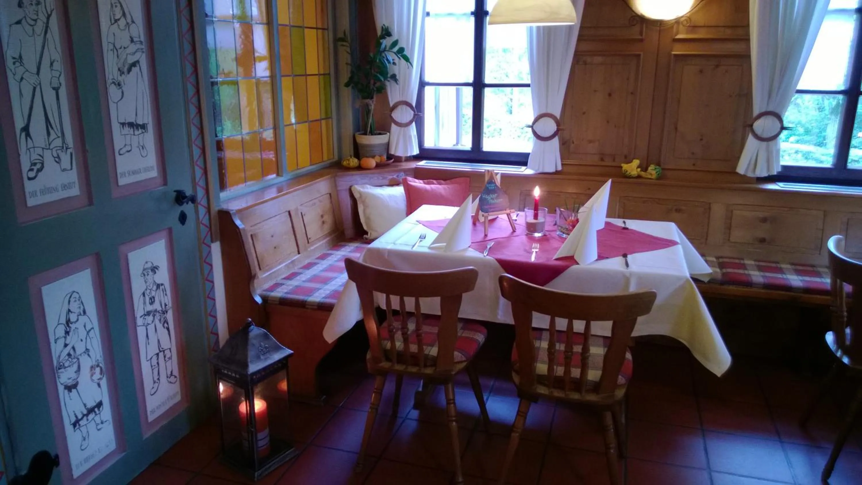 Restaurant/places to eat in Landhotel Vierjahreszeiten