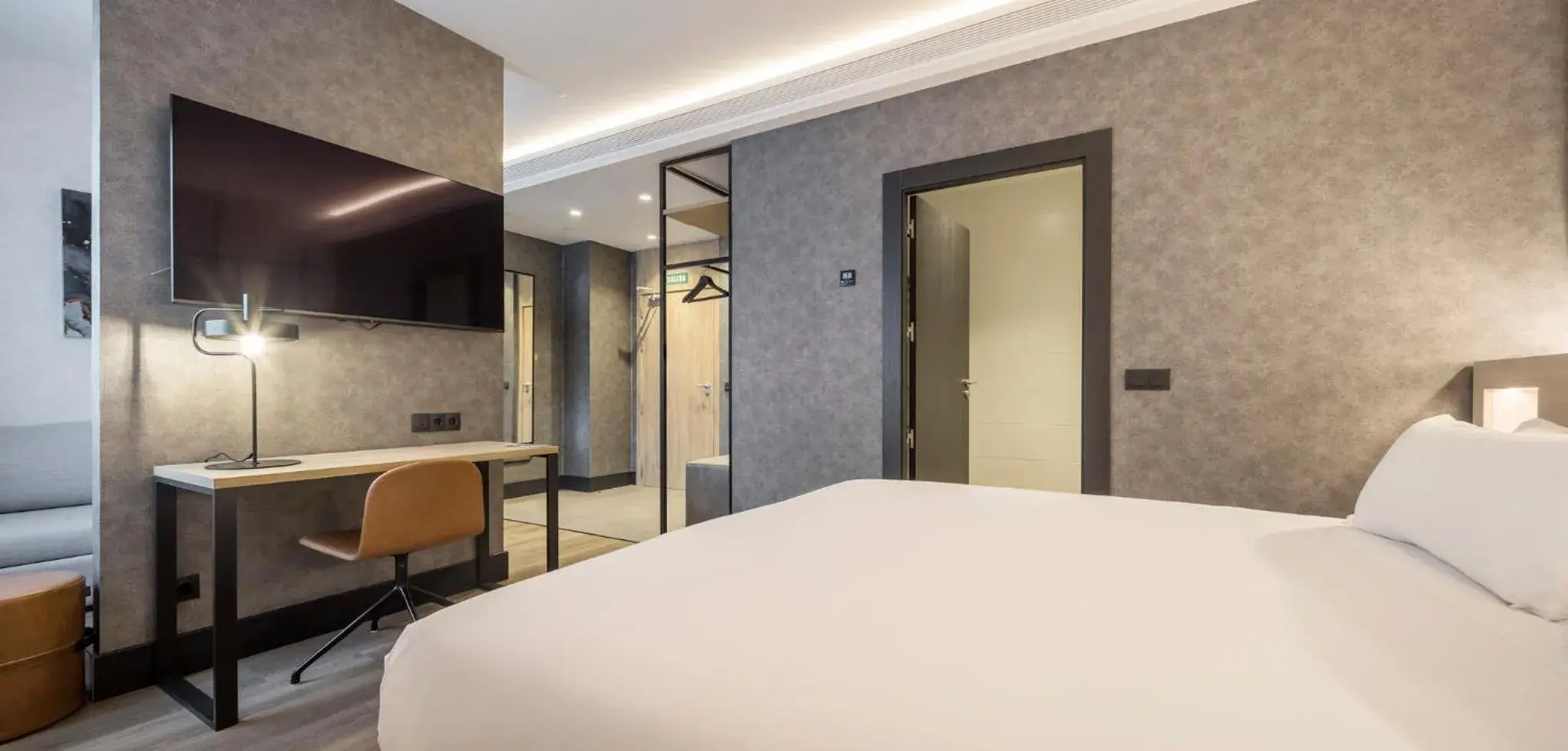 Family Room in Hotel Ilunion San Mamés Family Room in Hotel Ilunion San Mamés