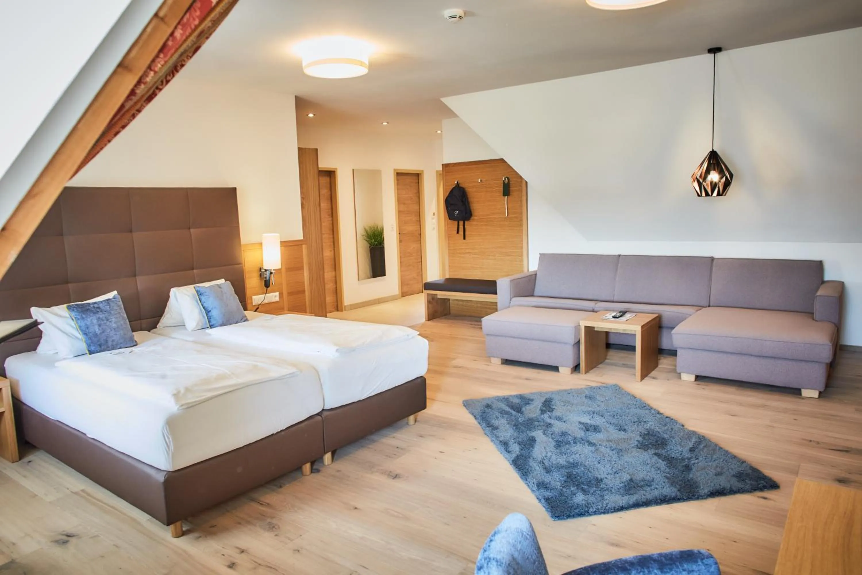 Photo of the whole room, Bed in Landhotel Wachau - Hotel Garni