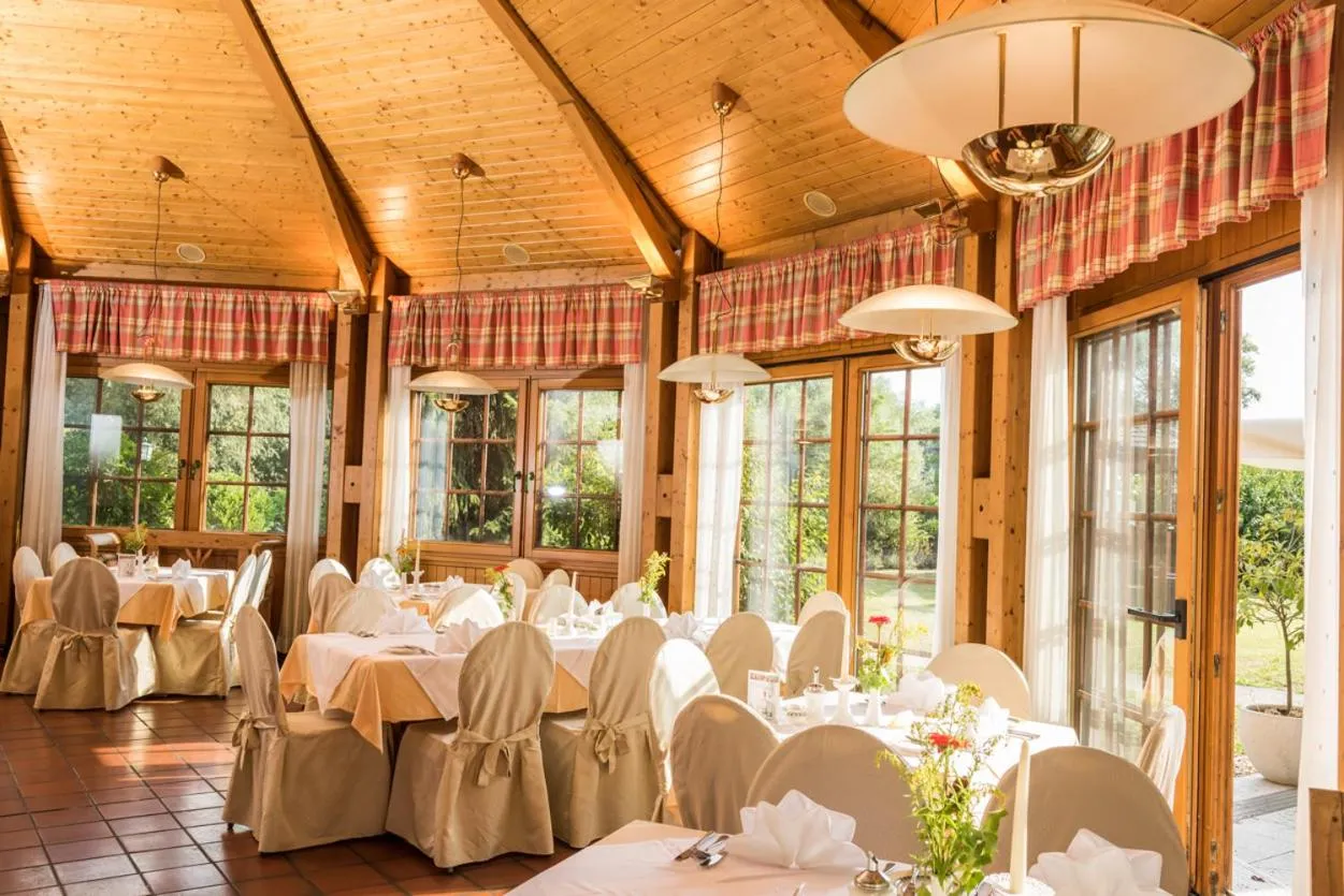 Restaurant/places to eat in Landhotel Wachau - Hotel Garni