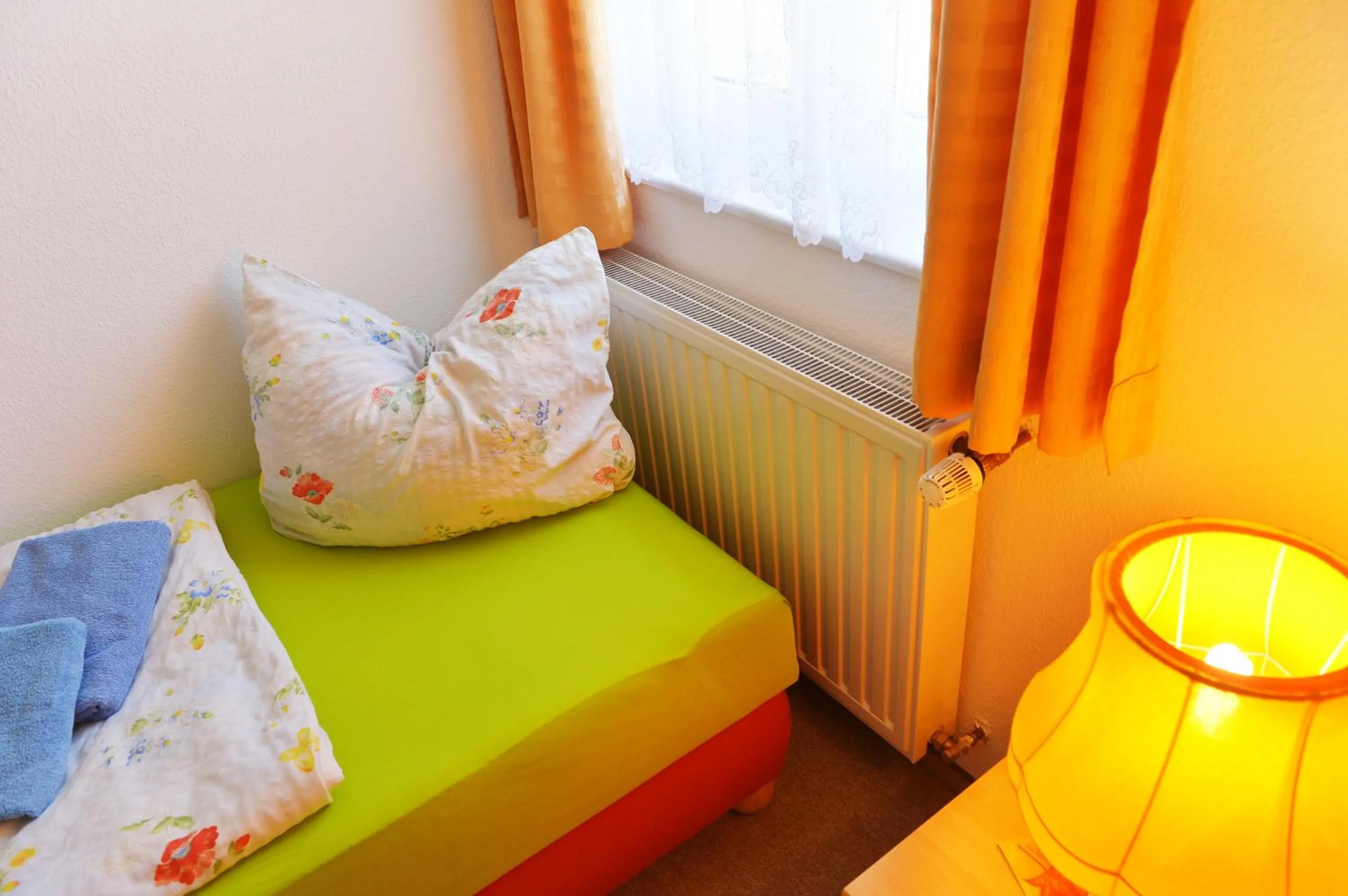 Bed in Pension Damköhler Thale OT Westerhausen