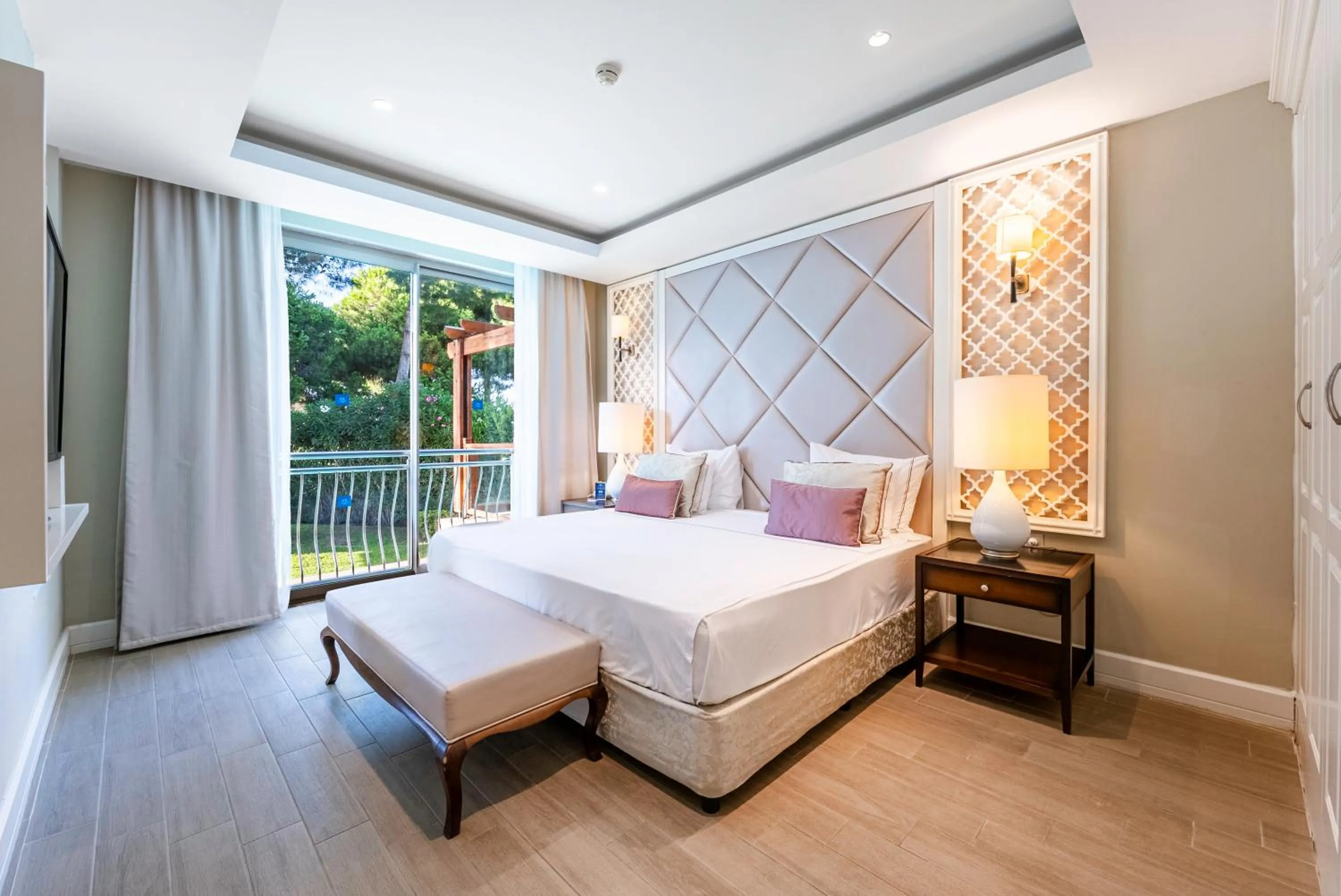 Bedroom, Bed in Kaya Palazzo Golf Resort