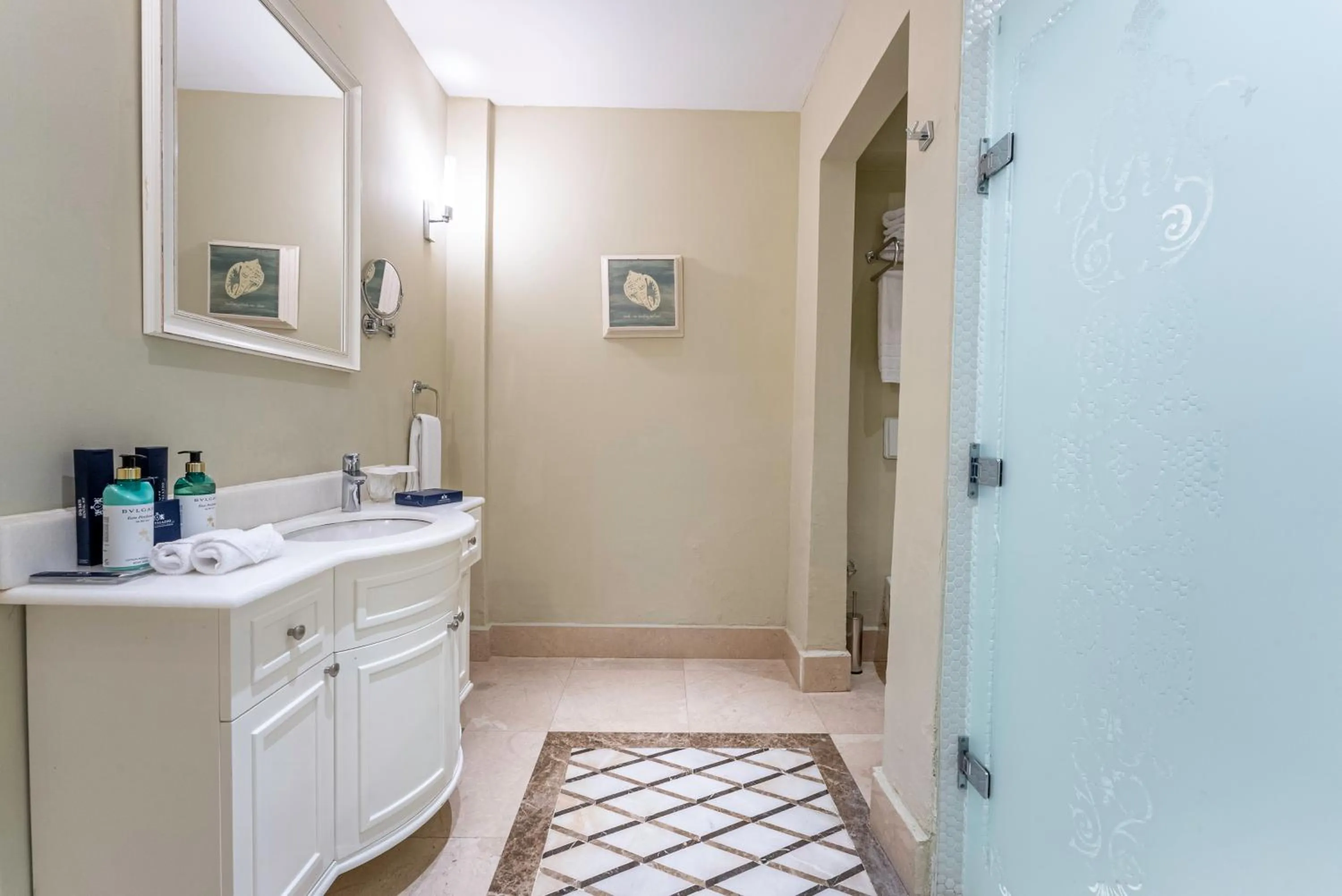 Bathroom in Kaya Palazzo Golf Resort