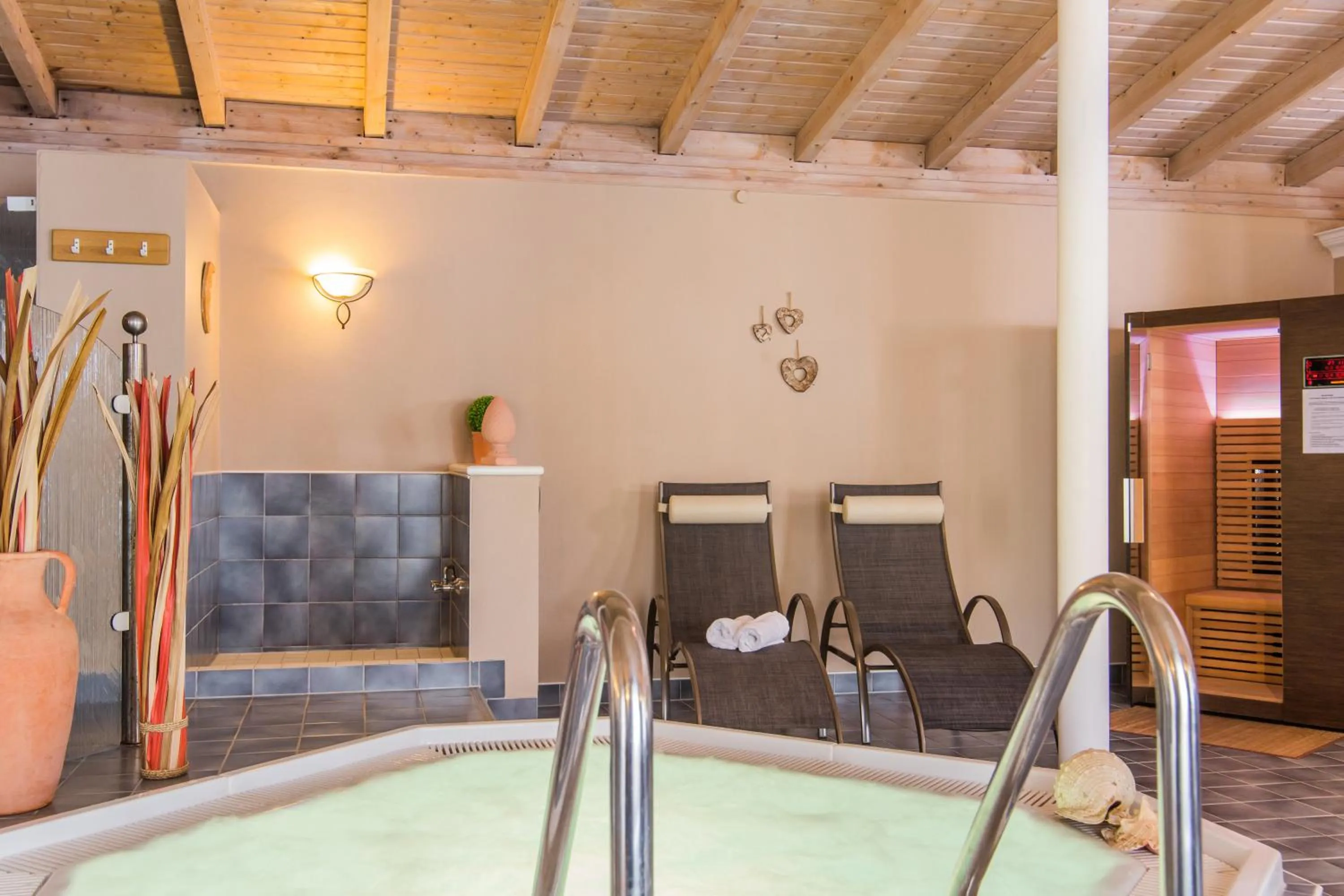 Hot Tub in Genusshotel "Zum Wendl"