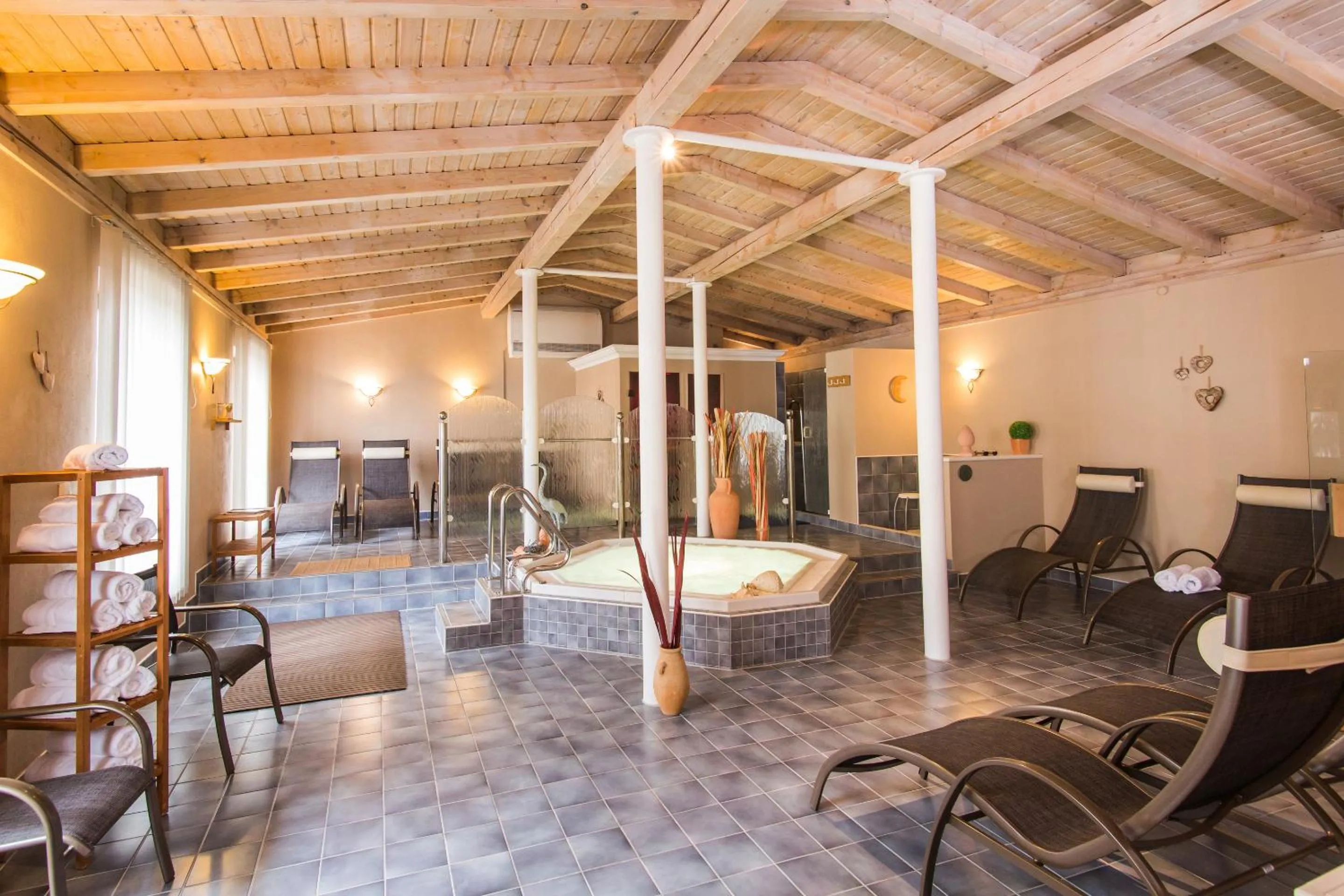 Hot Tub in Genusshotel "Zum Wendl"