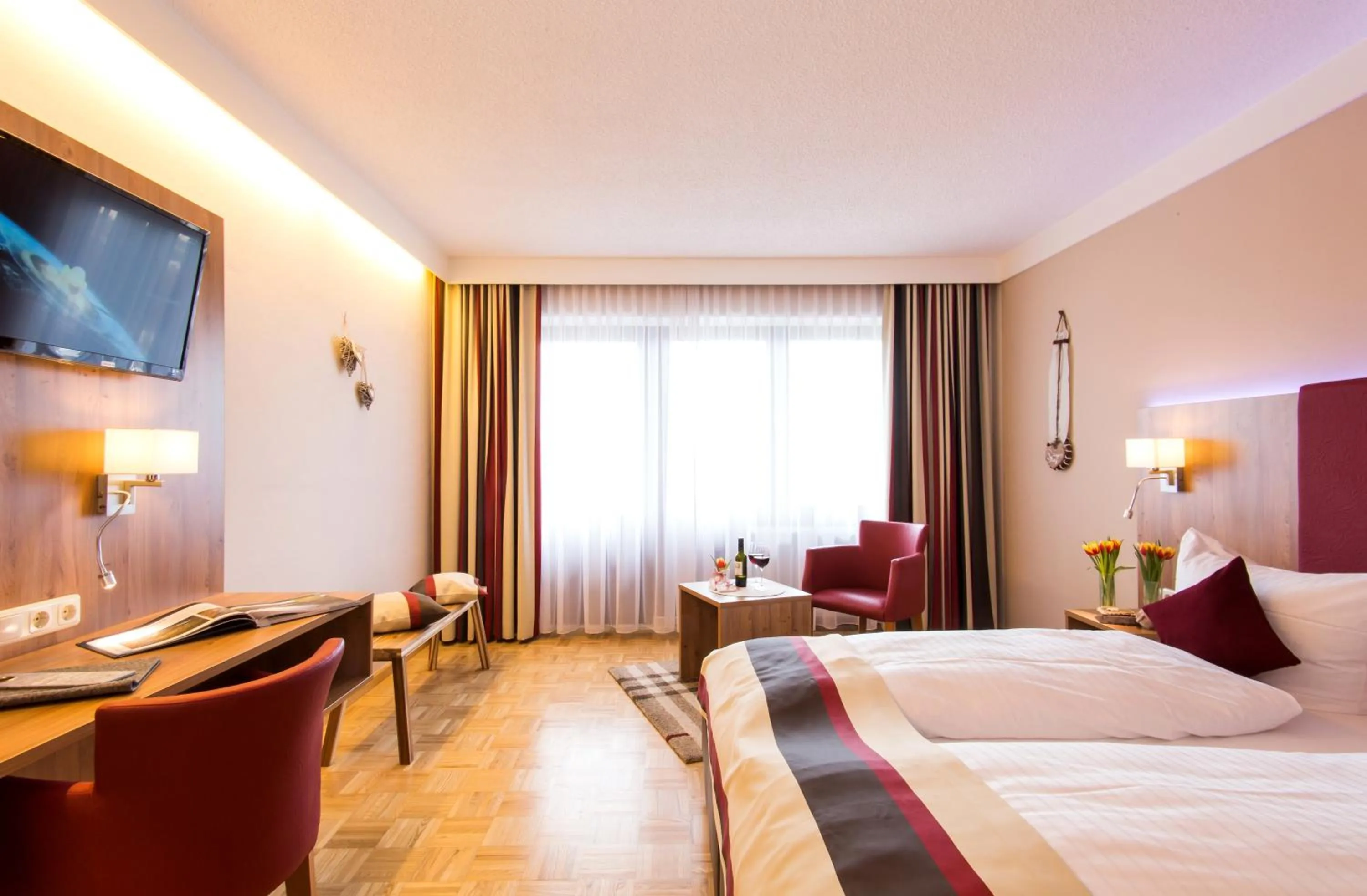 Photo of the whole room, Bed in Genusshotel "Zum Wendl"