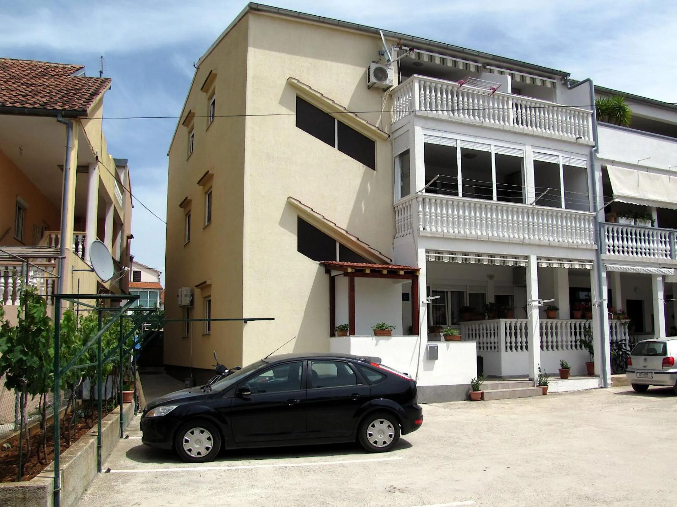 Property building in Apartments Klanac