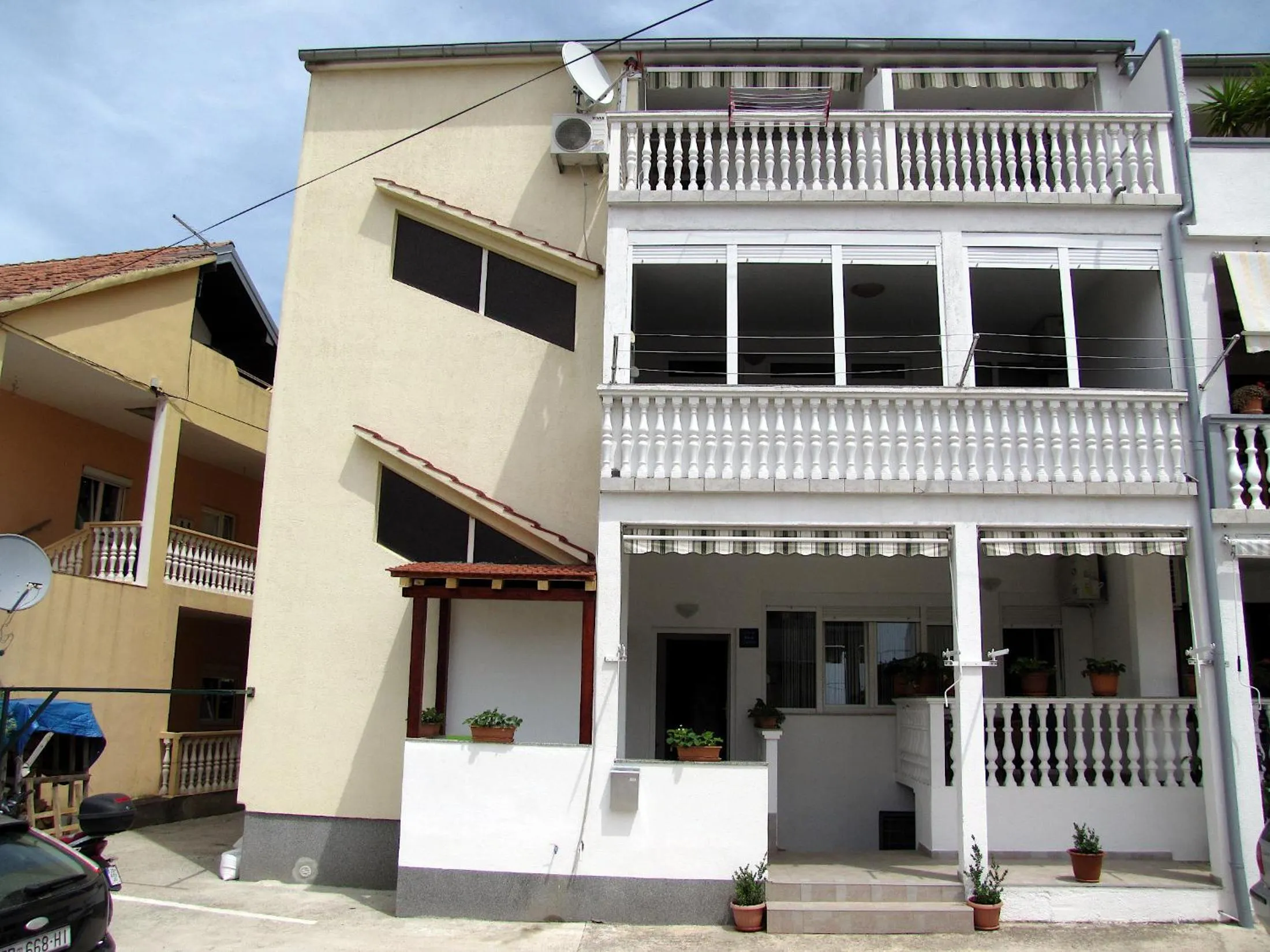 Property building in Apartments Klanac