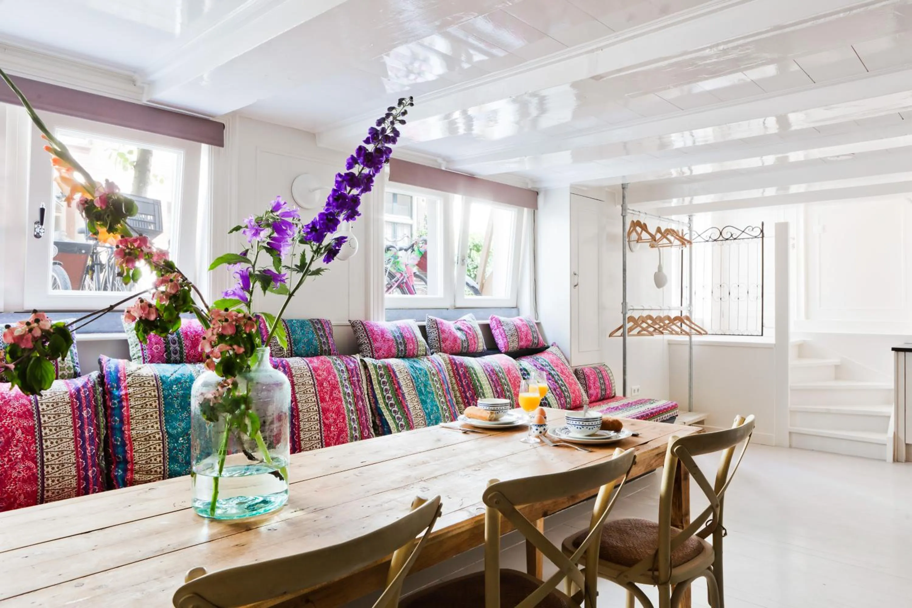 Dining area in Luna's Hideaway