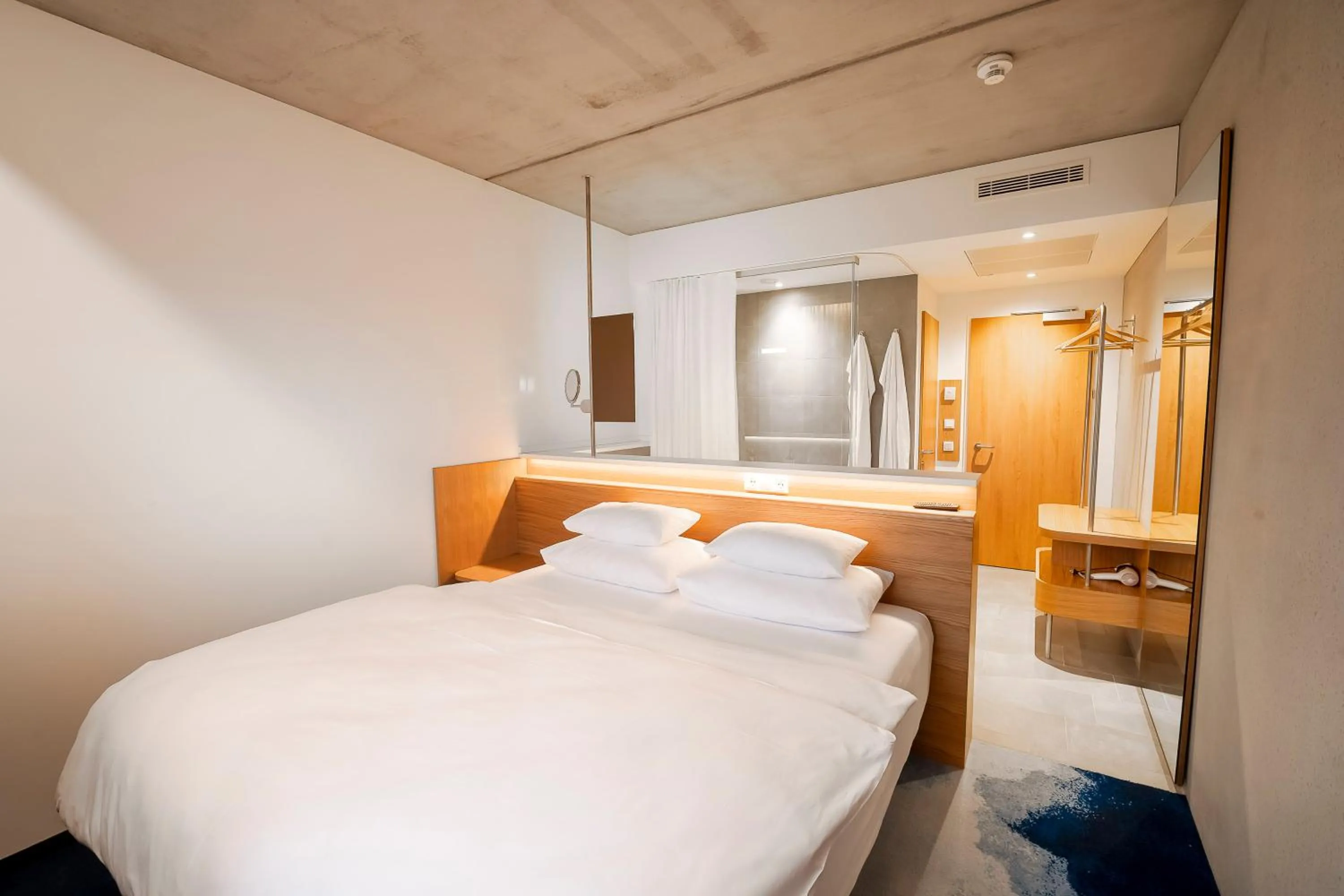 Bedroom, Bed in FIRMAMENT Hotel