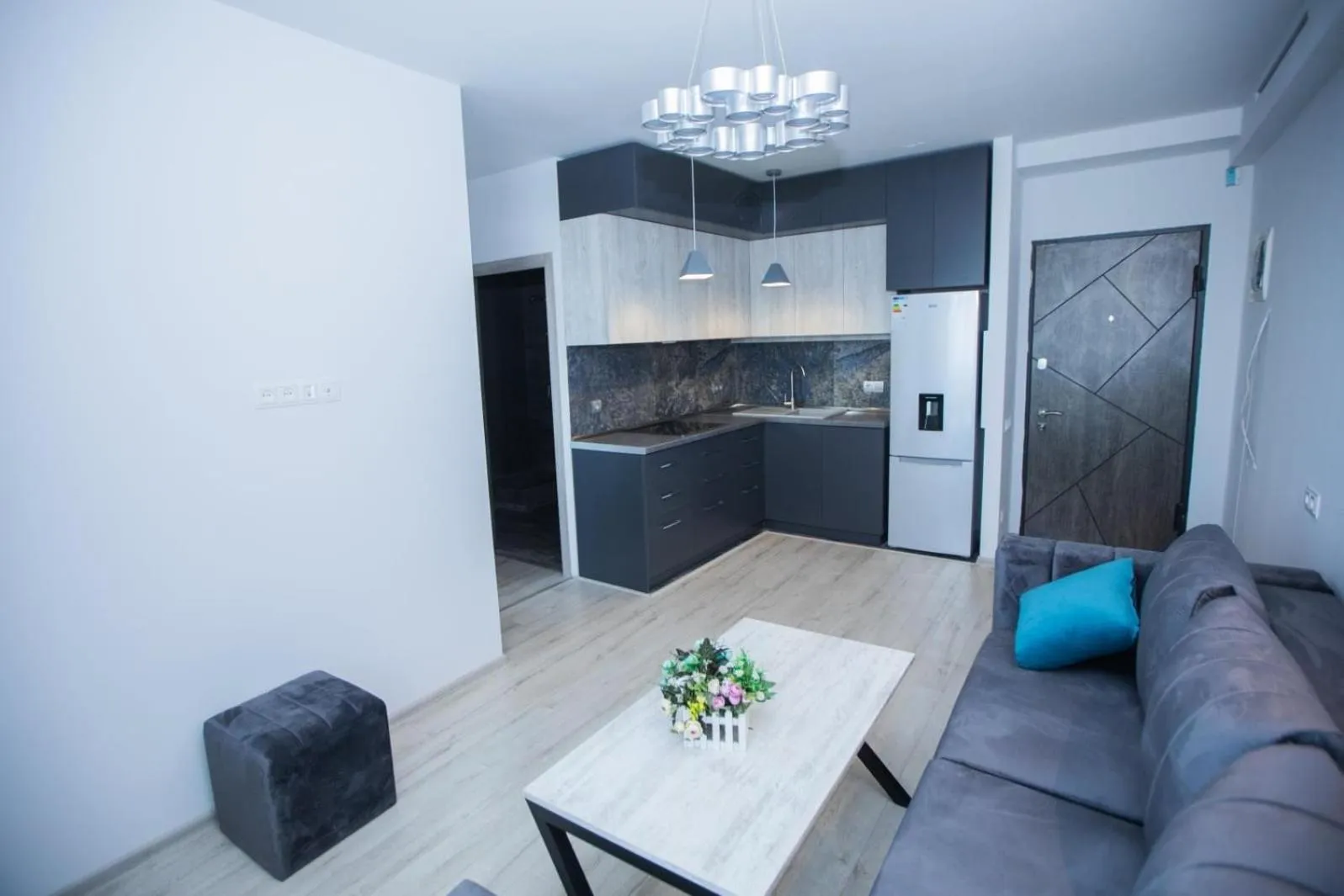 Kitchen or kitchenette in Hotel Tigran Mets Yerevan