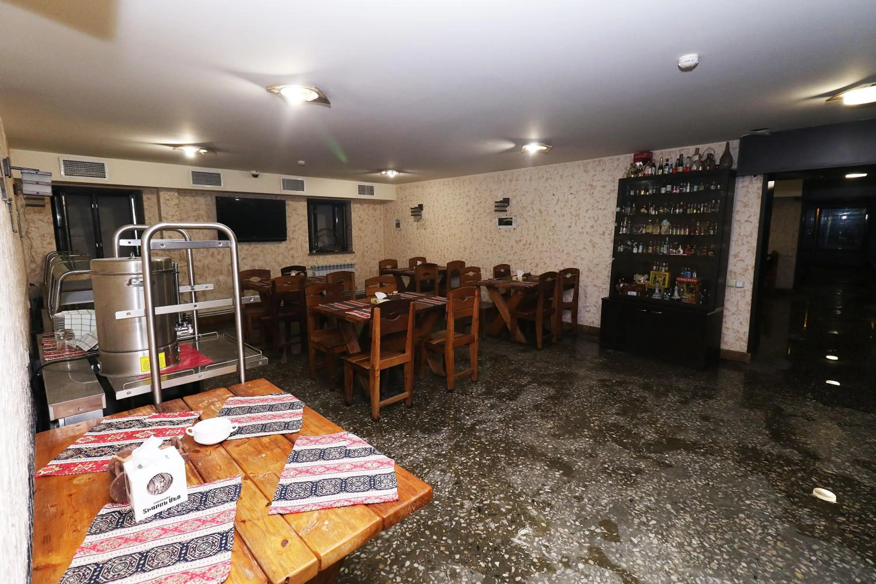 Restaurant/places to eat in Hotel Tigran Mets Yerevan