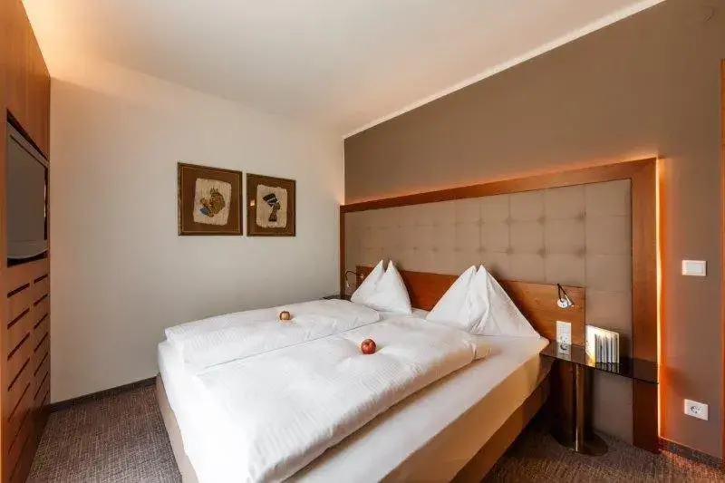 Junior Suite with Balcony in GORITSCHNIGGs Hotel - Self Check-In Junior Suite with Balcony in GORITSCHNIGGs Hotel - Self Check-In