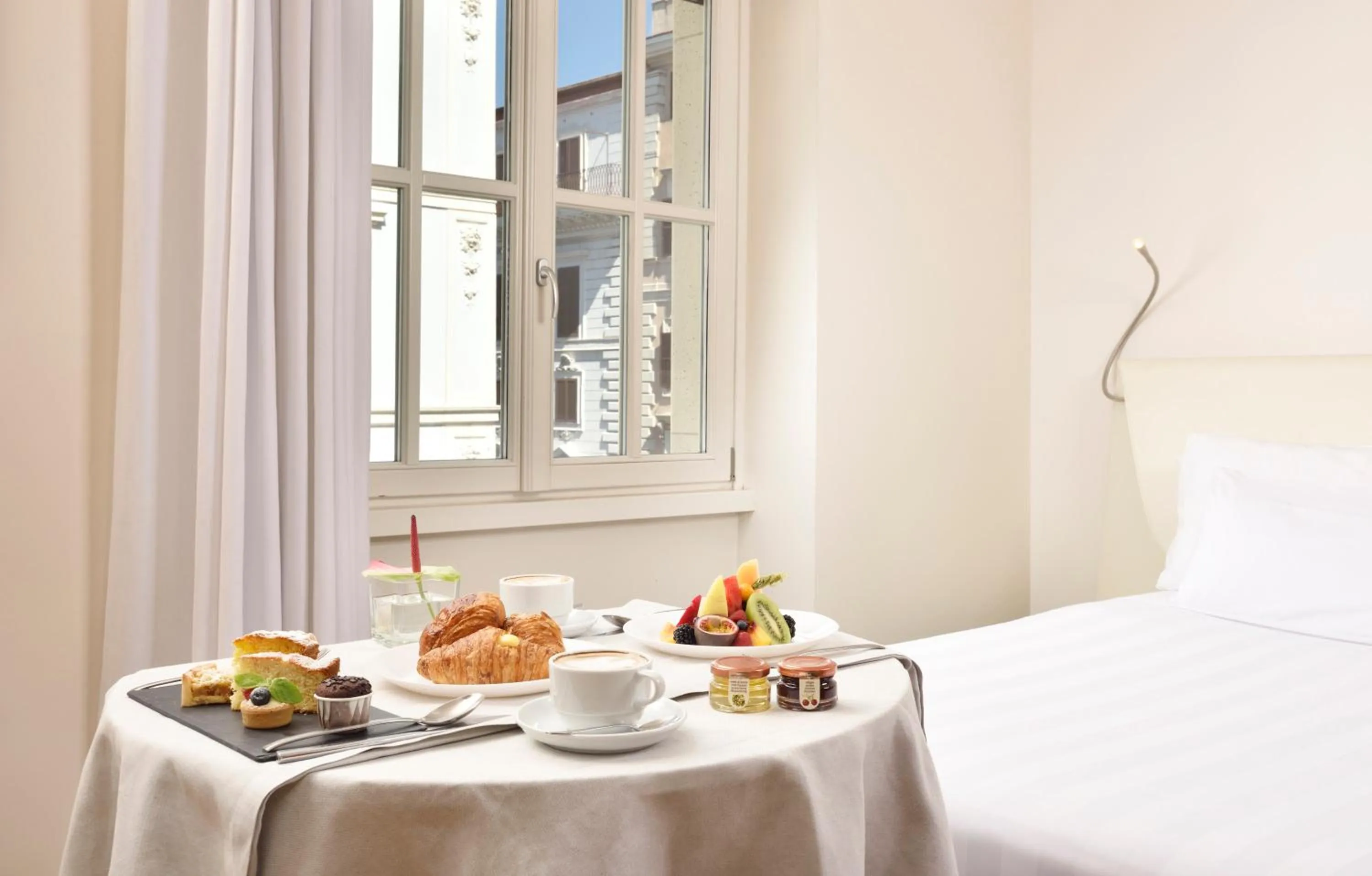 Breakfast, Bed in Palazzo Montemartini Rome, A Radisson Collection Hotel