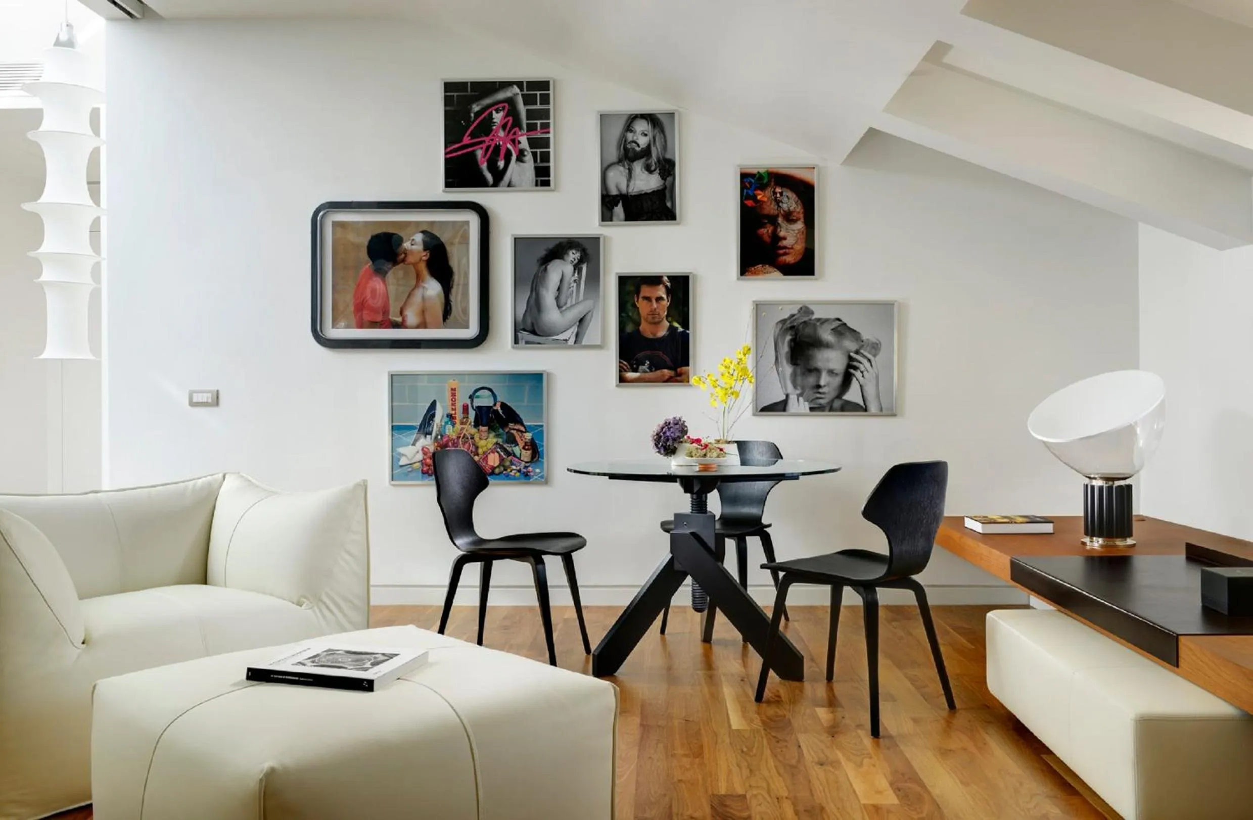 Living room in Palazzo Montemartini Rome, A Radisson Collection Hotel