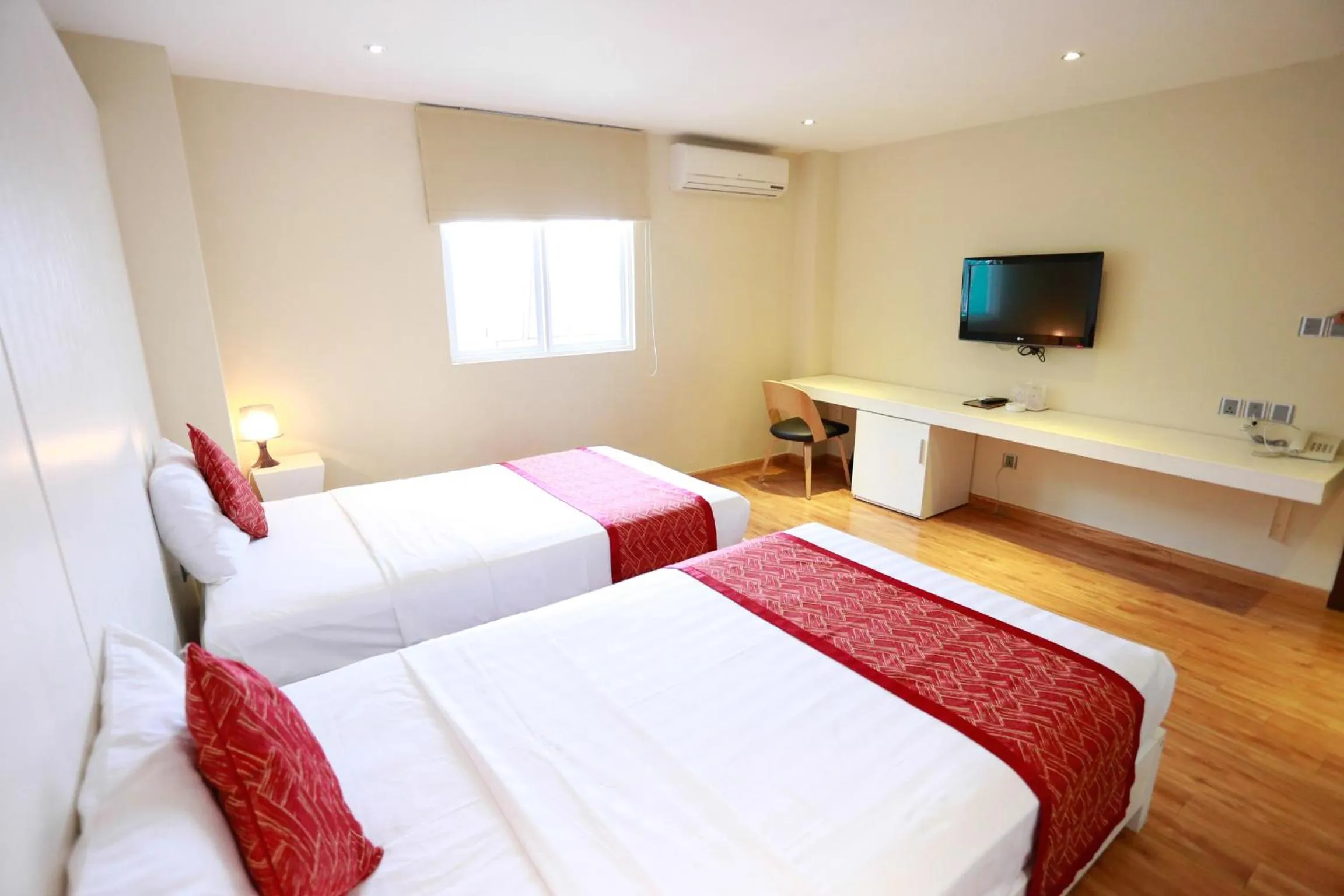 Photo of the whole room in Thu Do Hotel