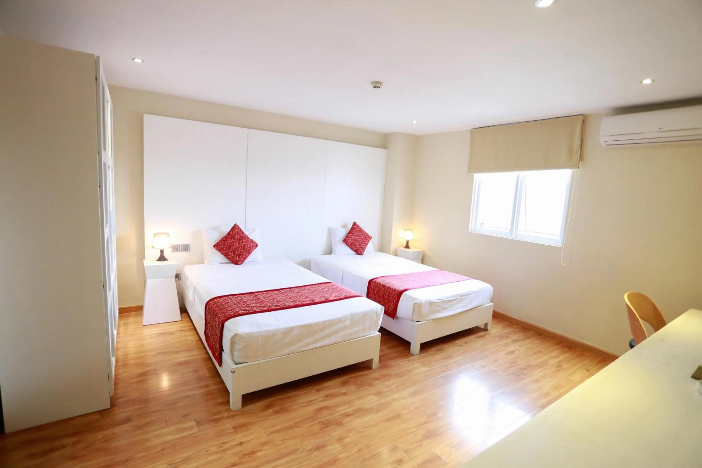 Photo of the whole room in Thu Do Hotel