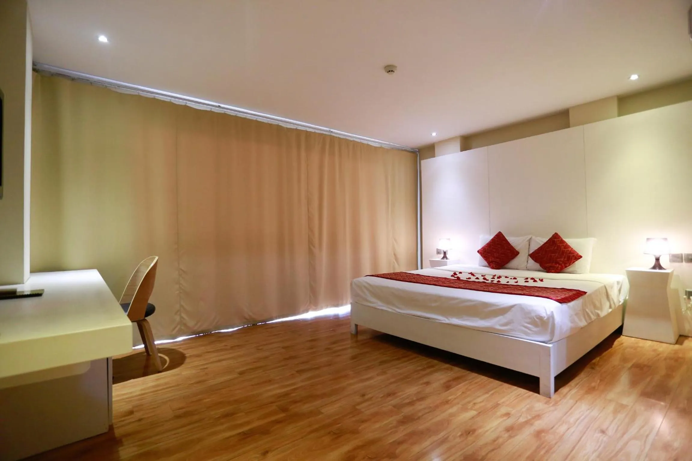 Decorative detail in Thu Do Hotel