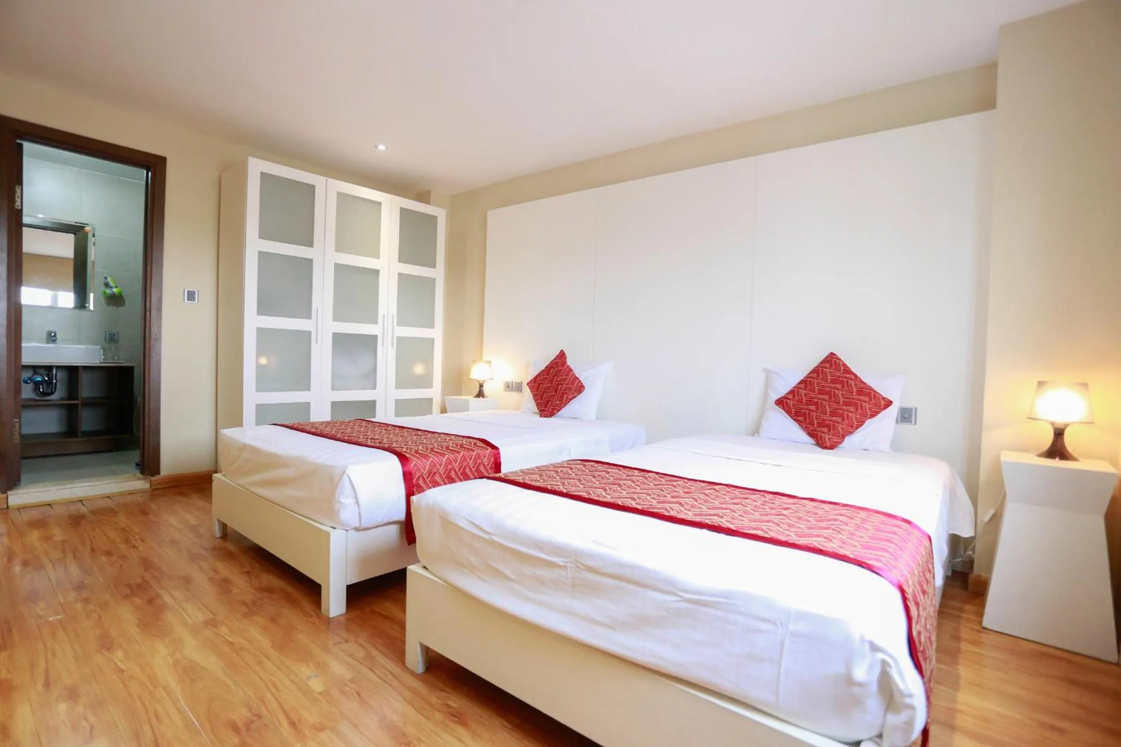 Photo of the whole room in Thu Do Hotel