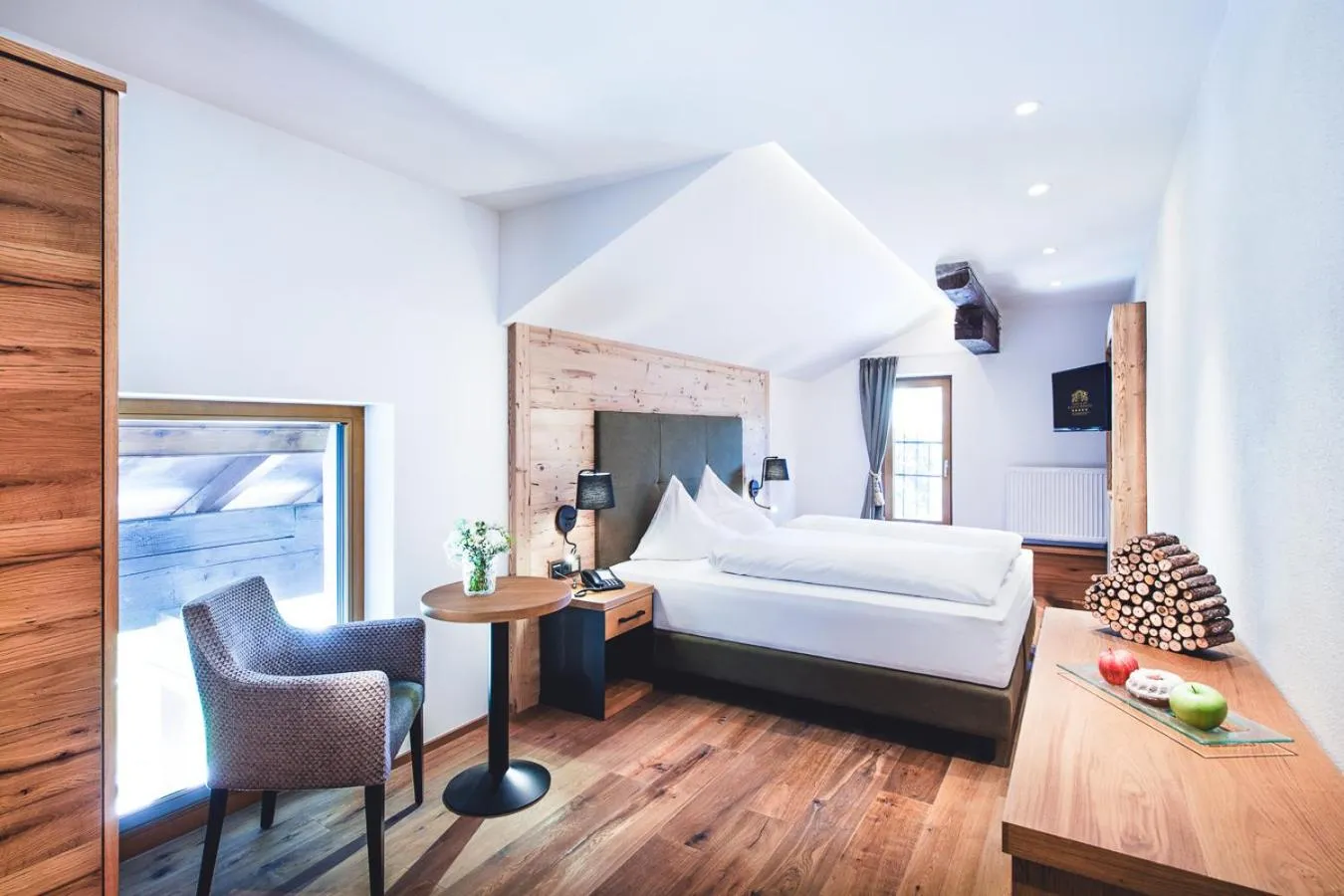 Photo of the whole room, Bed in Hotel Klosterbräu