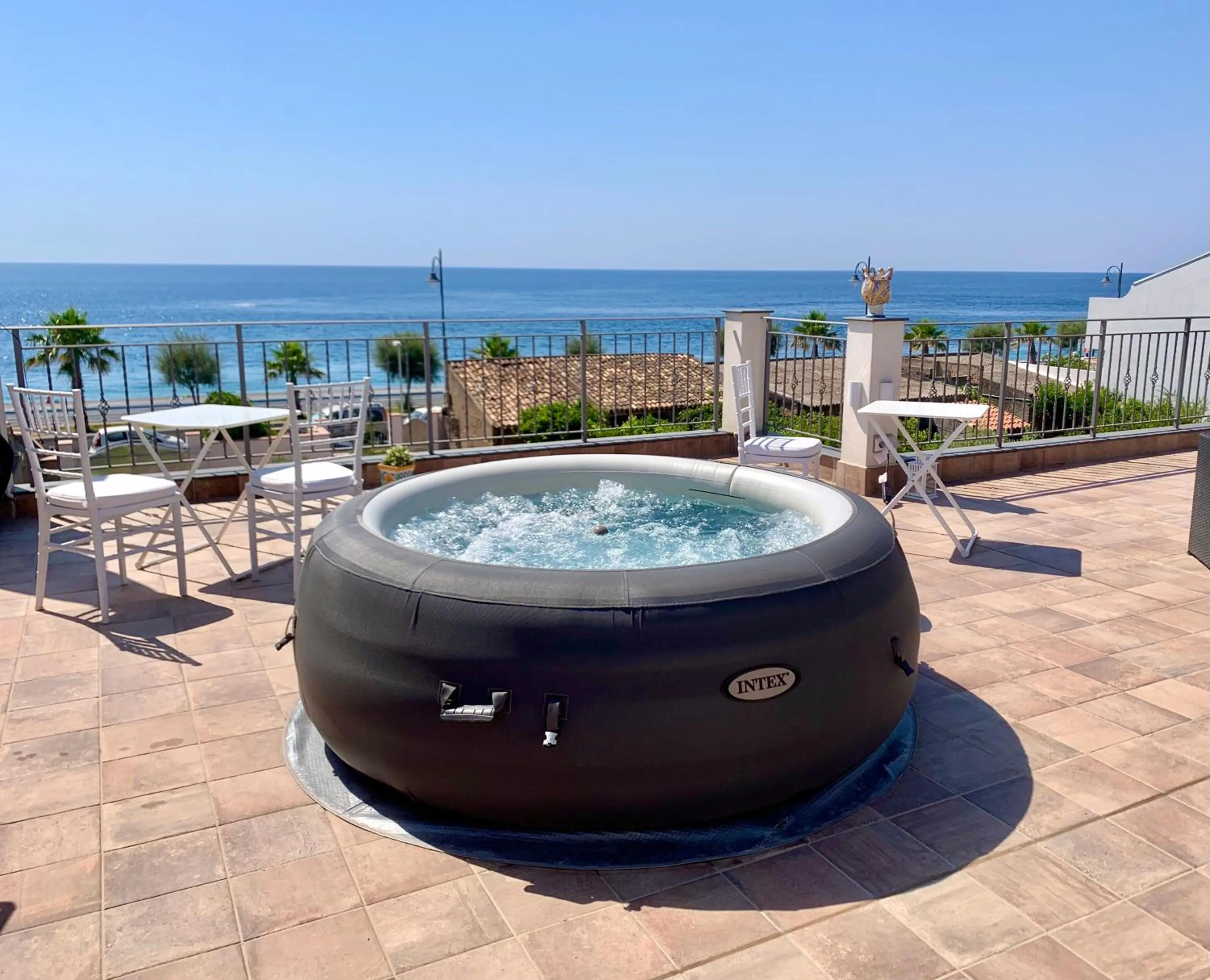 Hot Tub in B&B Ottocento Sul Mare