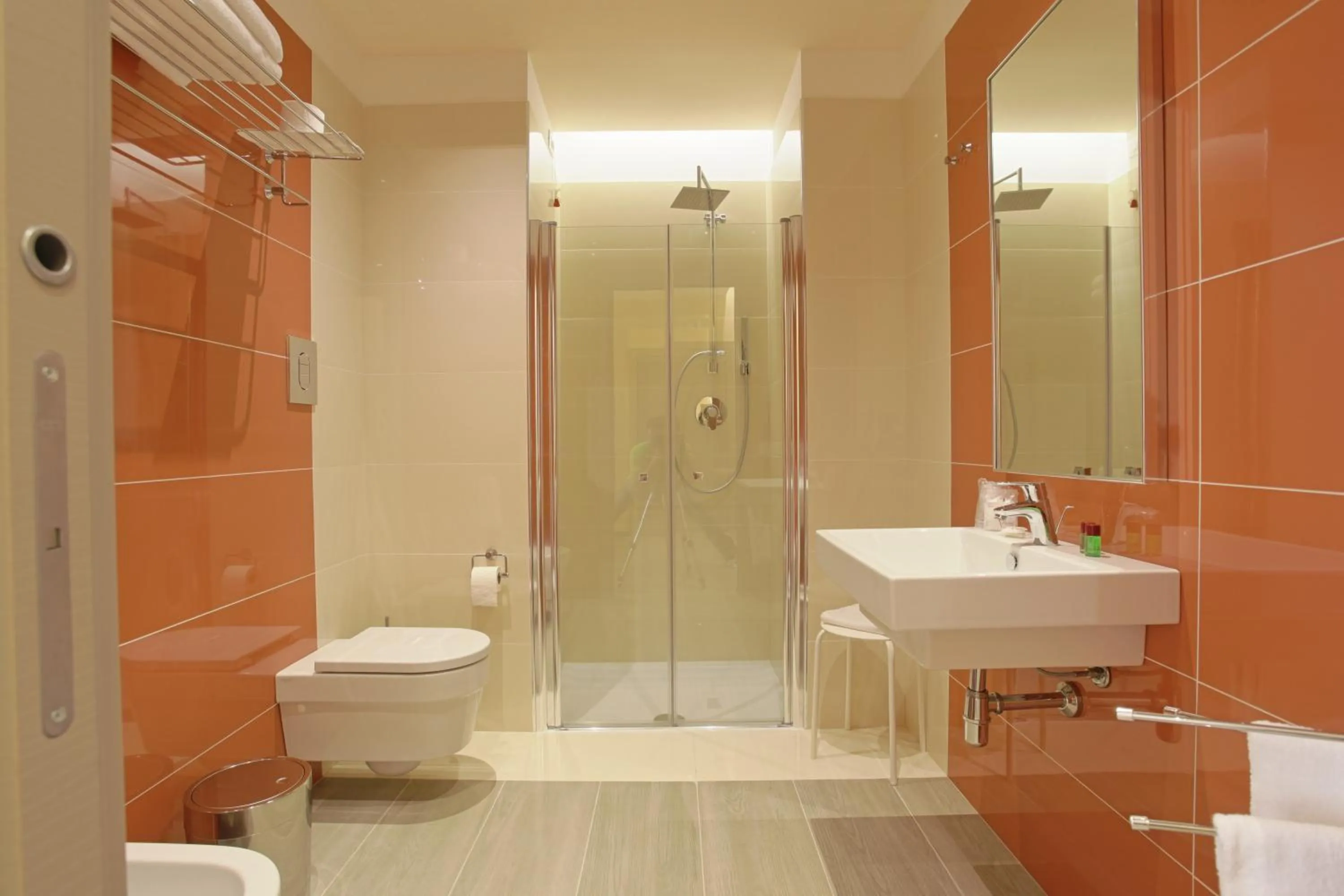 Shower in Hotel Agrigento Home