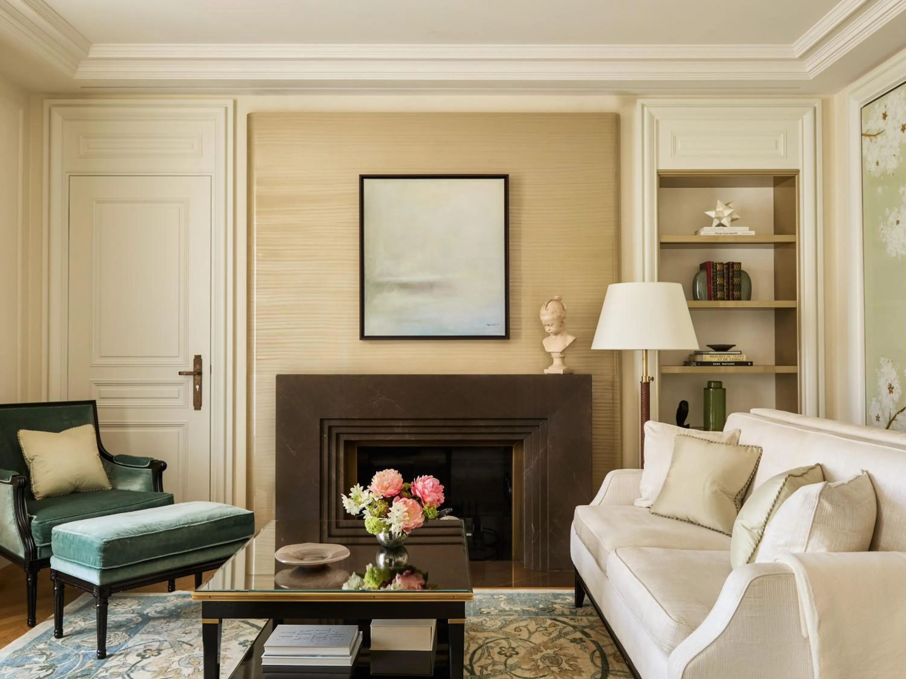 Living room in The Woodward - Auberge Collection