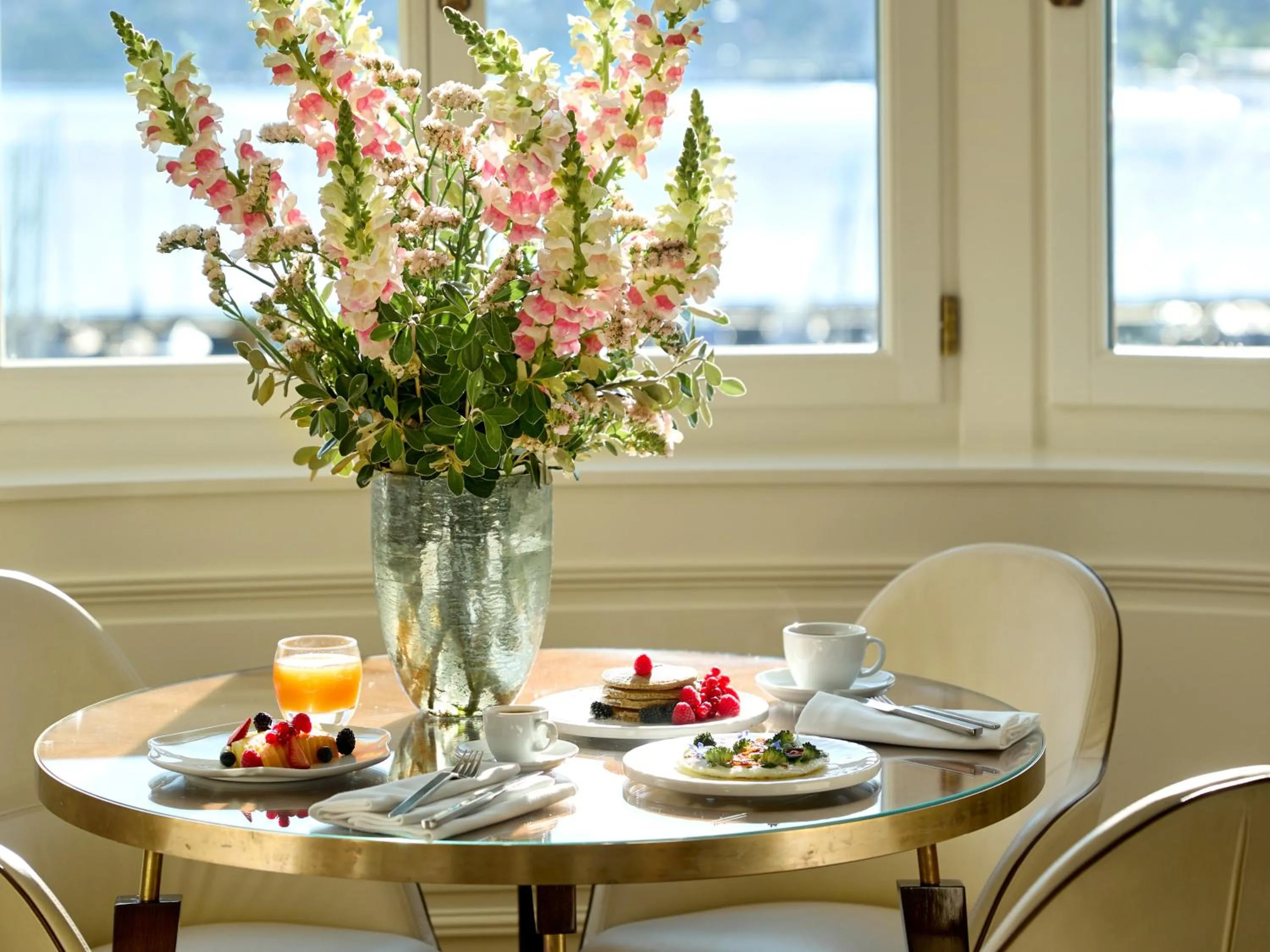 Continental breakfast in The Woodward - Auberge Collection