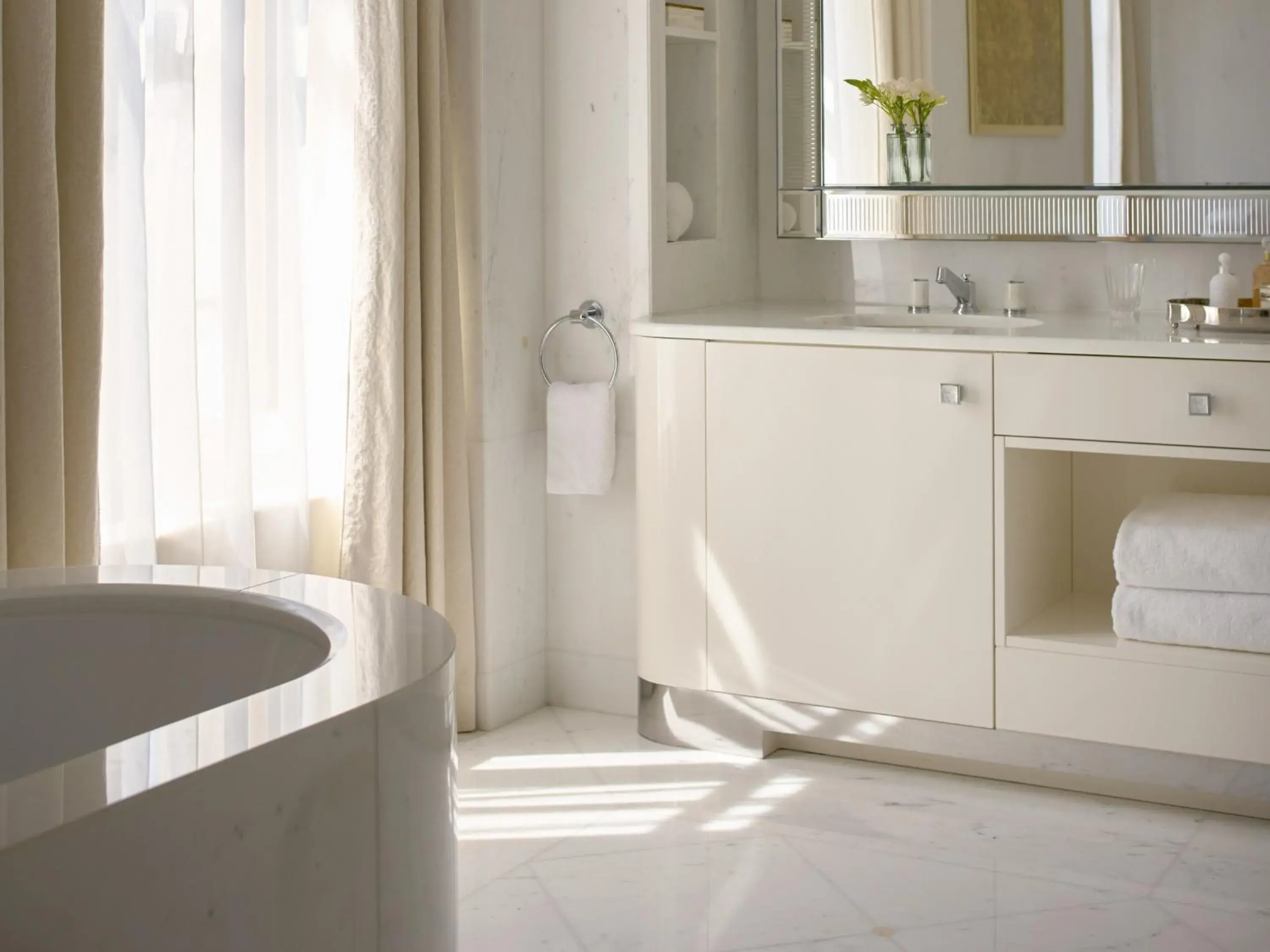 Presidential Suite in The Woodward - Auberge Collection Presidential Suite in The Woodward - Auberge Collection